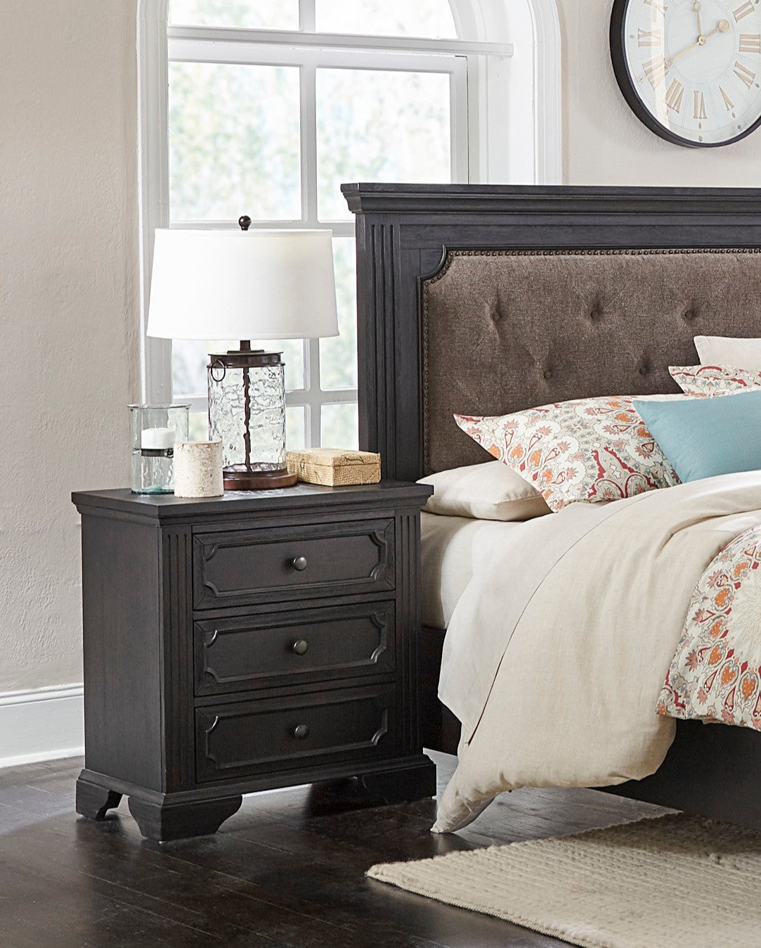 Traditional Design 3-Drawers Nightstand 1pc Charcoal Finish Rustic Style Bedroom Furniture