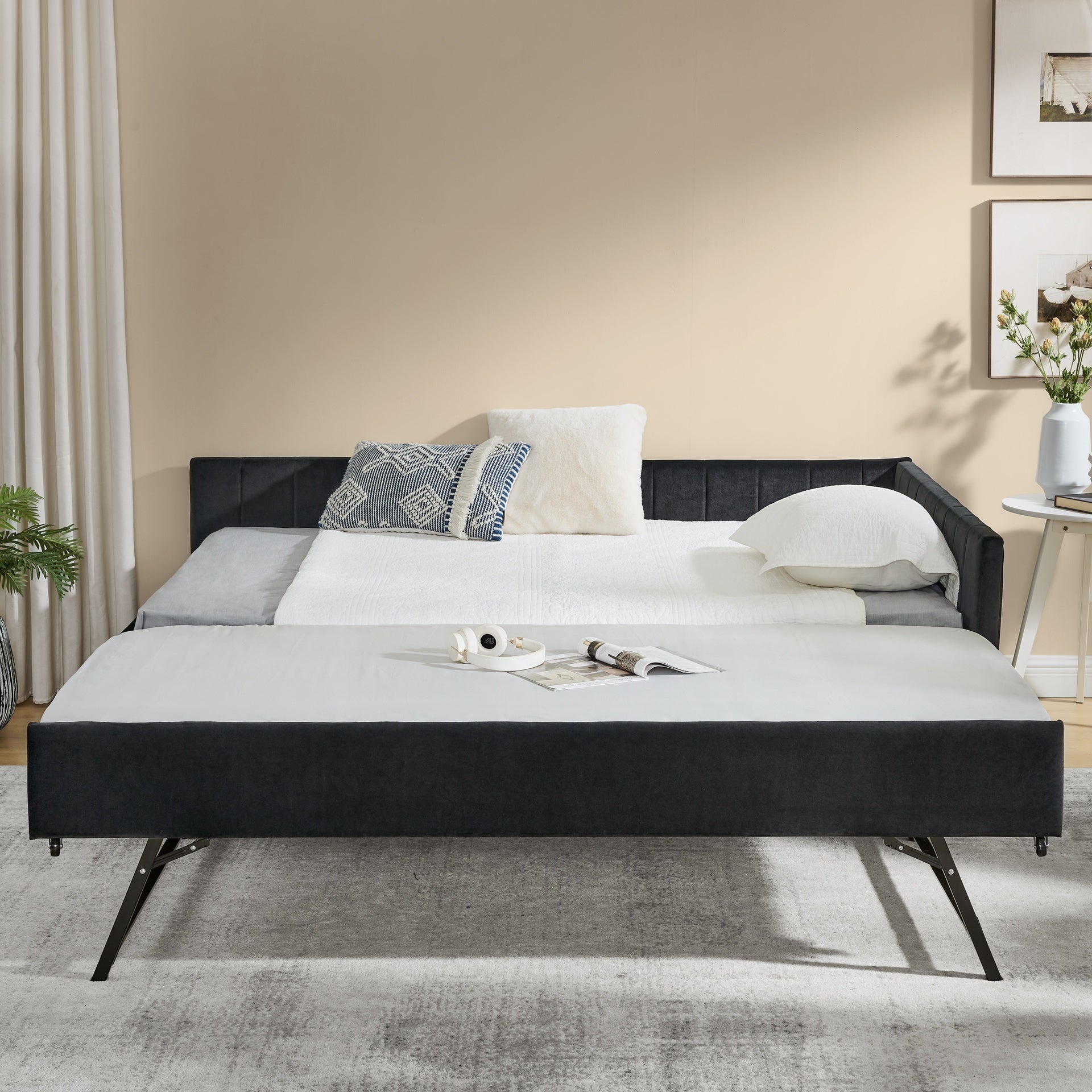 Full Size Daybed with Trundle Upholstered Tufted Sofa Bed, Sofa Bed Frame with Comfortable Backrest and Armrests, Velvet, Black(79.5''x58''x25'')