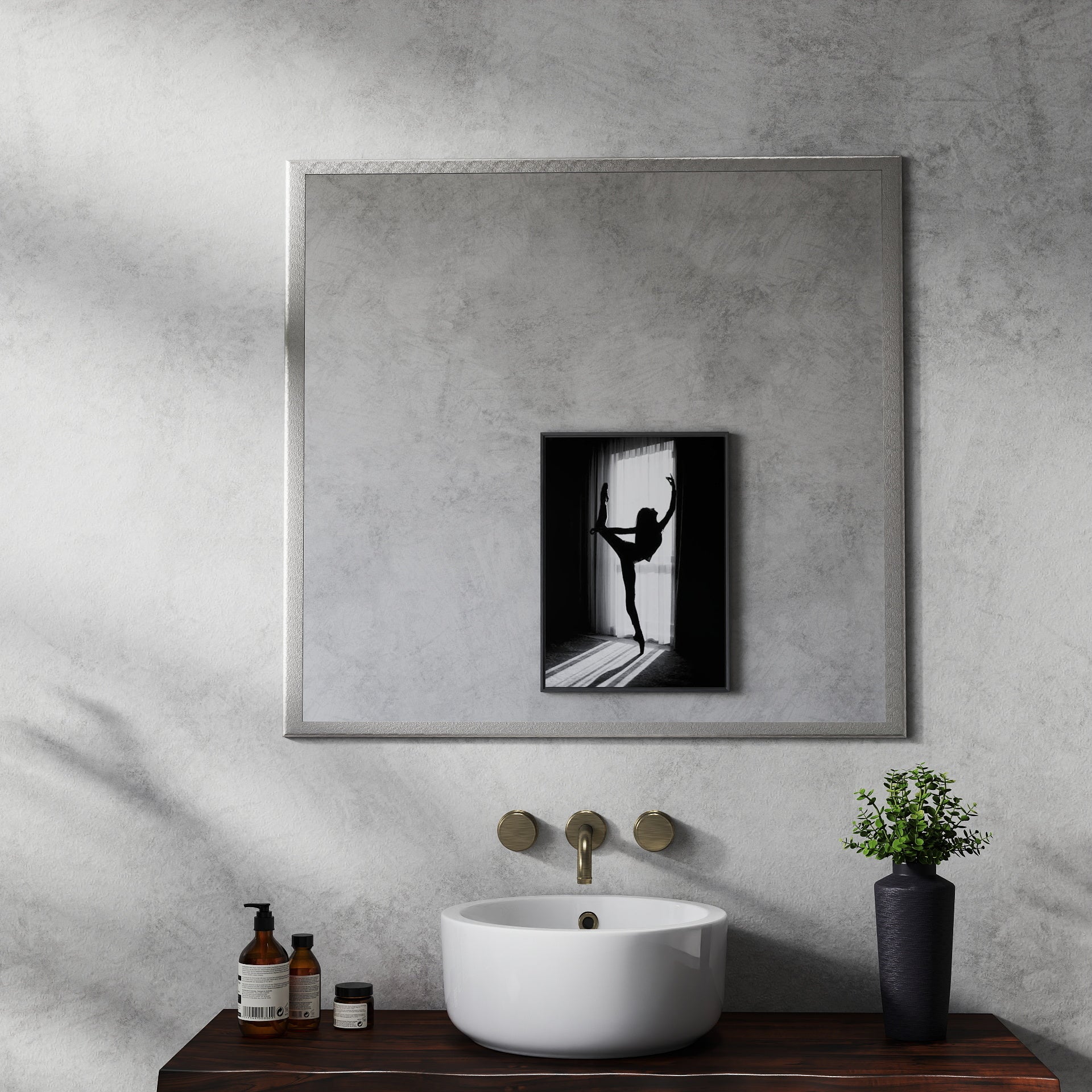 Transform Your Bathroom with This Stunning 32-inch Aluminum Silver Mirror!