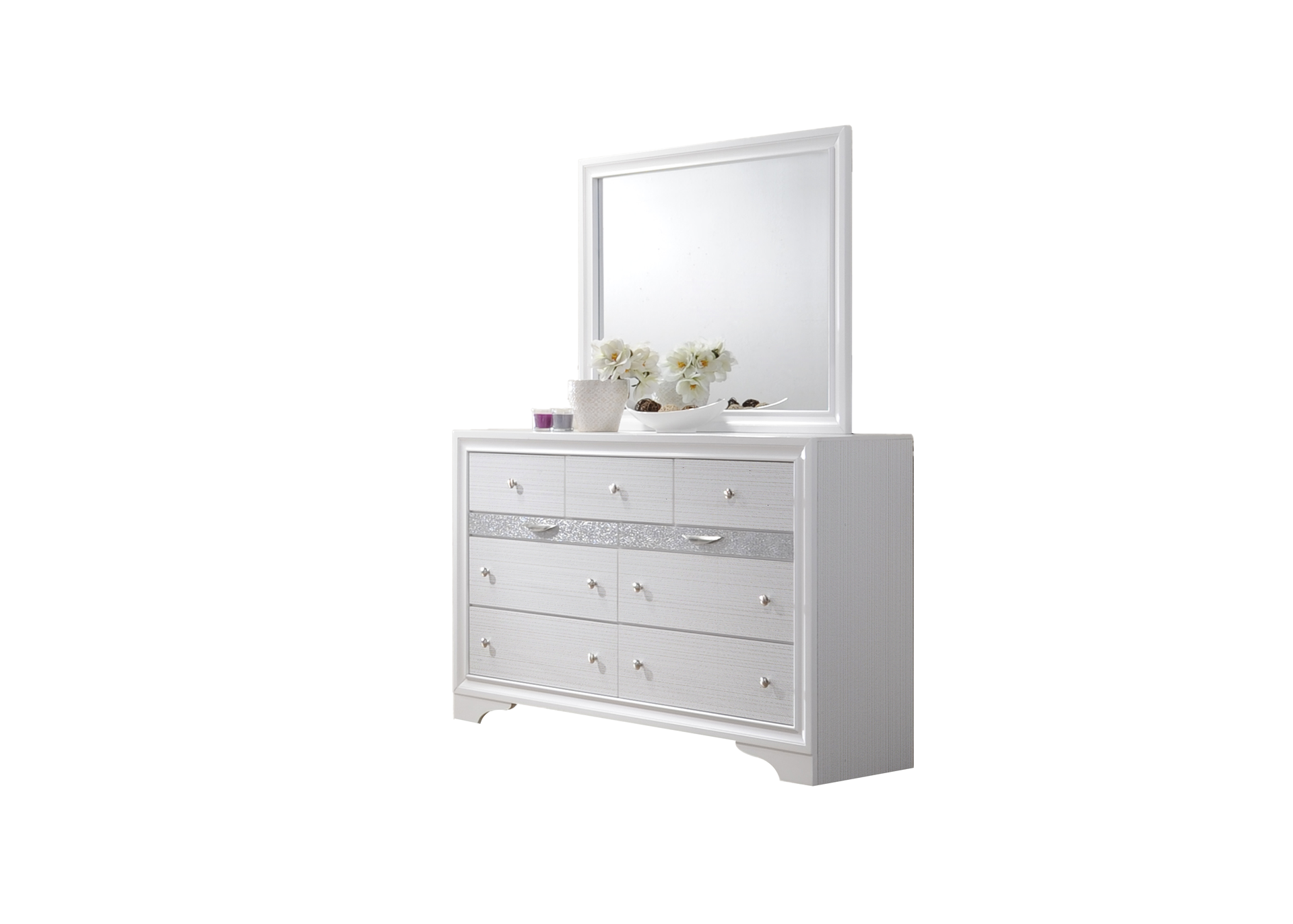 Matrix Traditional 7 Drawer Dresser in White made with Wood