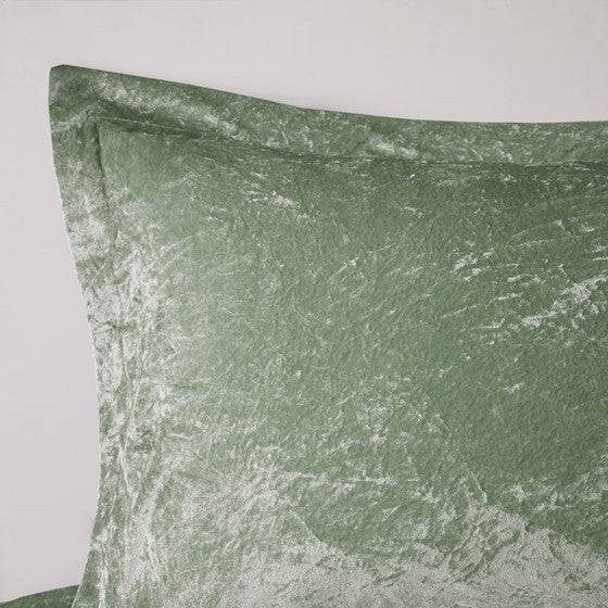 Full/Queen Velvet Comforter Set with Throw Pillow