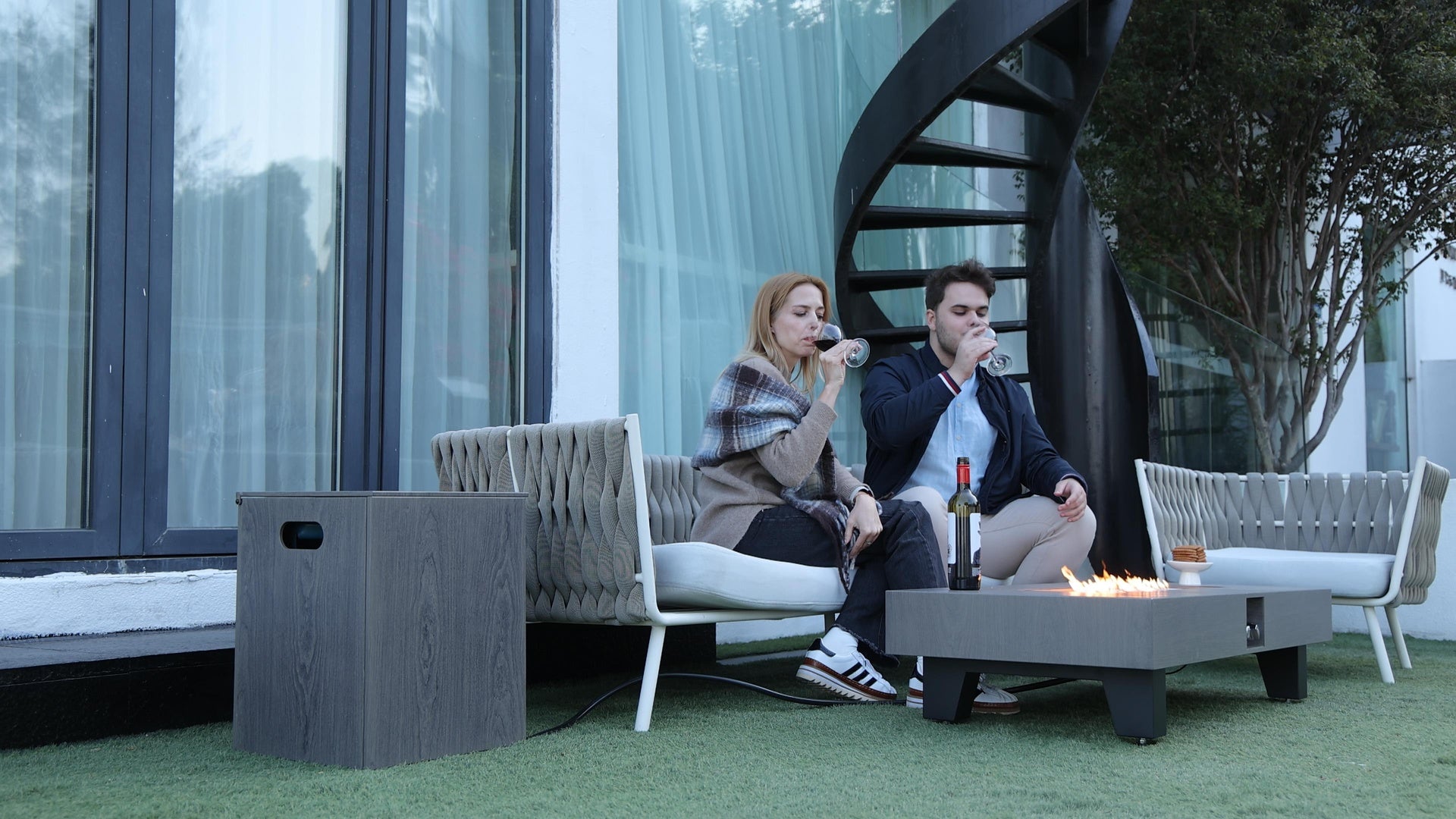 54 inch Propane Fire Pit,Outdoor Gas Fire Pit Table with Rain Cover,Rectangular Heater for Patio, Backyard, Deck,50,000BTU Outdoor Modern Patio Fire Pit.