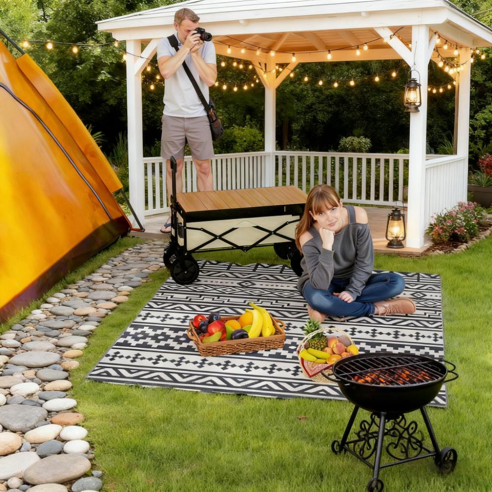 Geometric Style Reversible Outdoor Rug, Waterproof Plastic Straw with Carry Bag