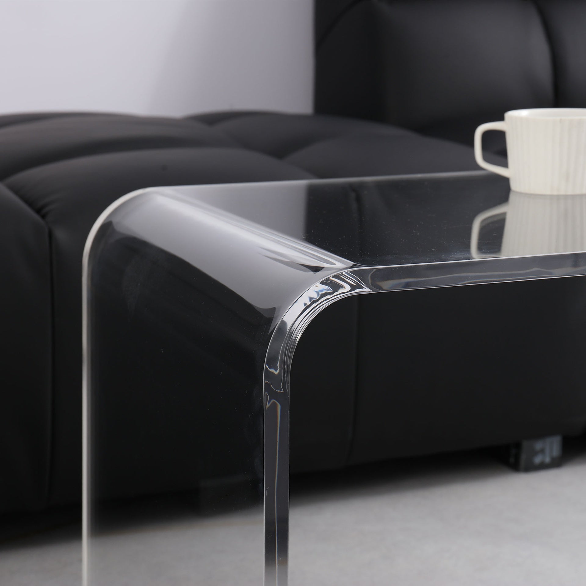 HOMCOM 39.25" Long Rectangle All Acrylic 15mm Thick Waterfall Coffee Table, Clear