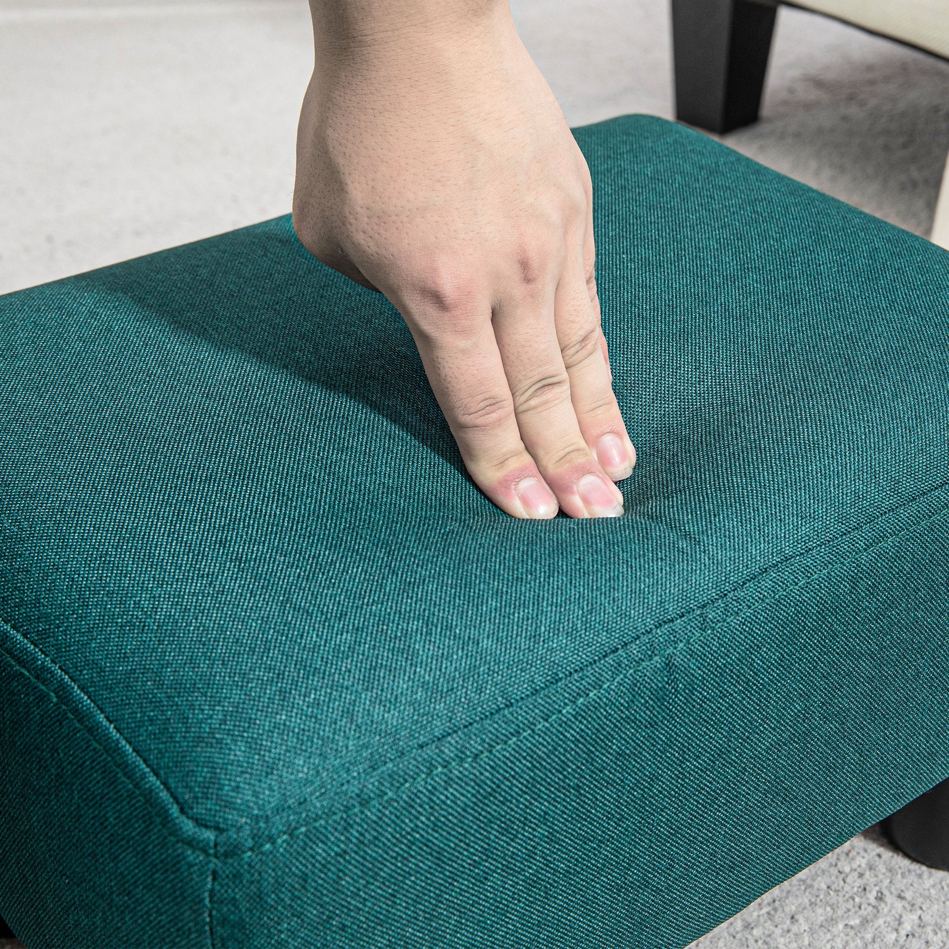 HOMCOM Ottoman Foot Rest, Small Foot Stool with Linen Fabric Upholstery and Plastic Legs, Cube Ottoman for Living Room, Green