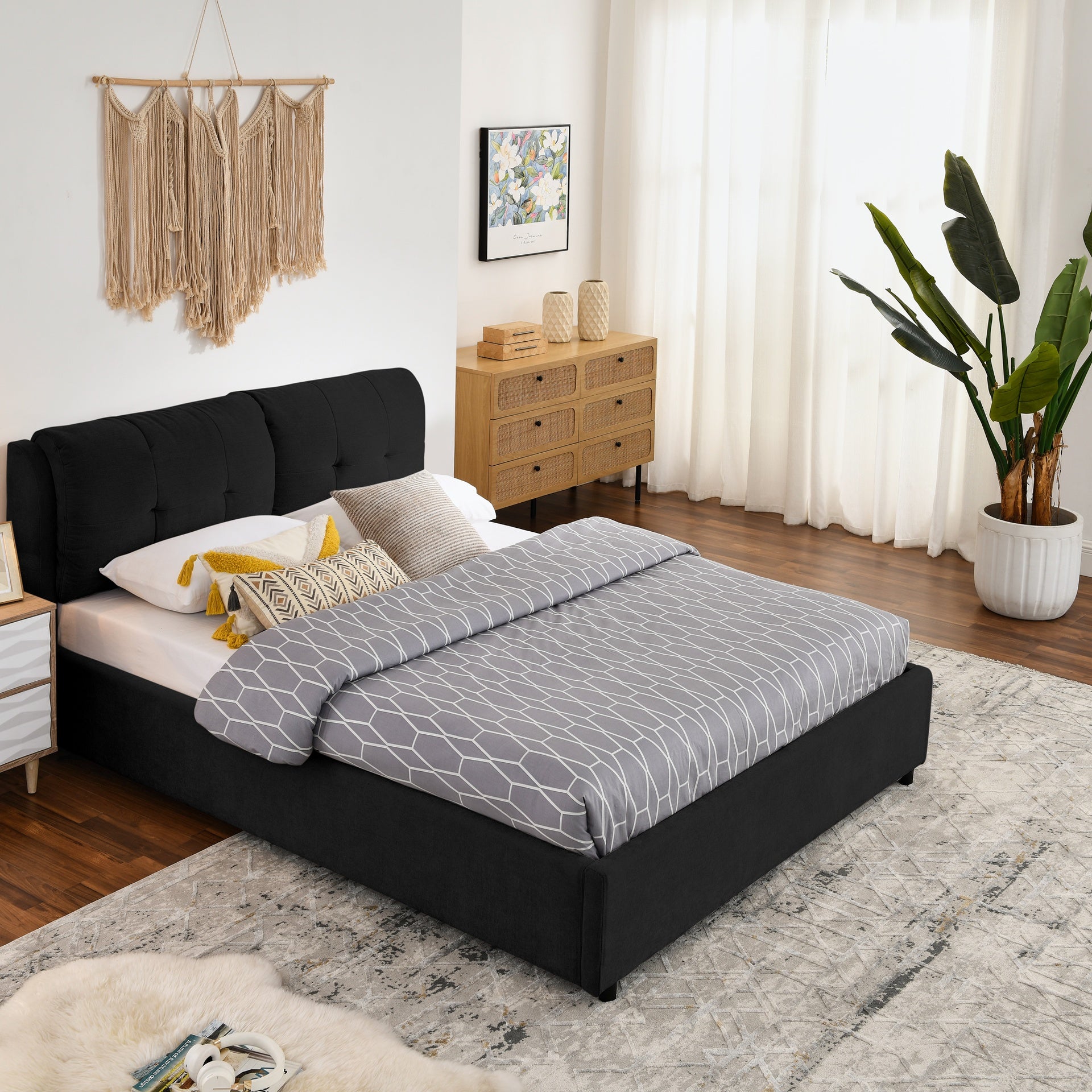 Queen Size Storage Upholstered Hydraulic Platform Bed with Integrated Headboard, Chenille Fabric, Black