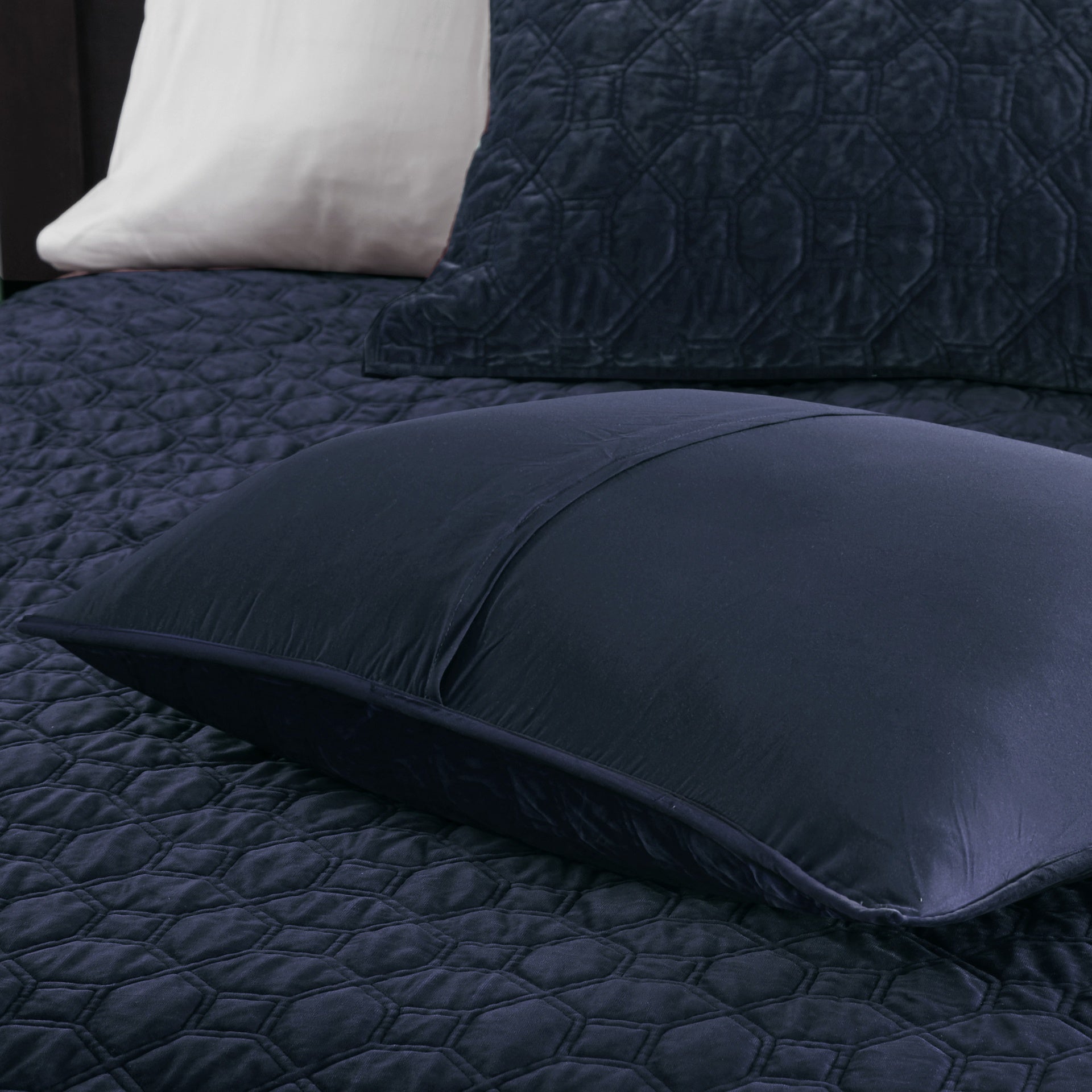 3 Piece Velvet Quilt Set Navy Full/Queen