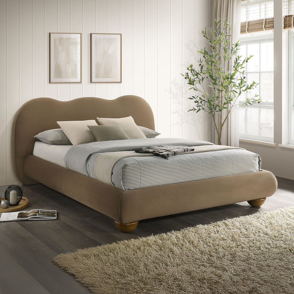 Brown Color 1pc Queen Size Bed Boucle Upholstered Round Bun Wood Feet Bedroom Furniture