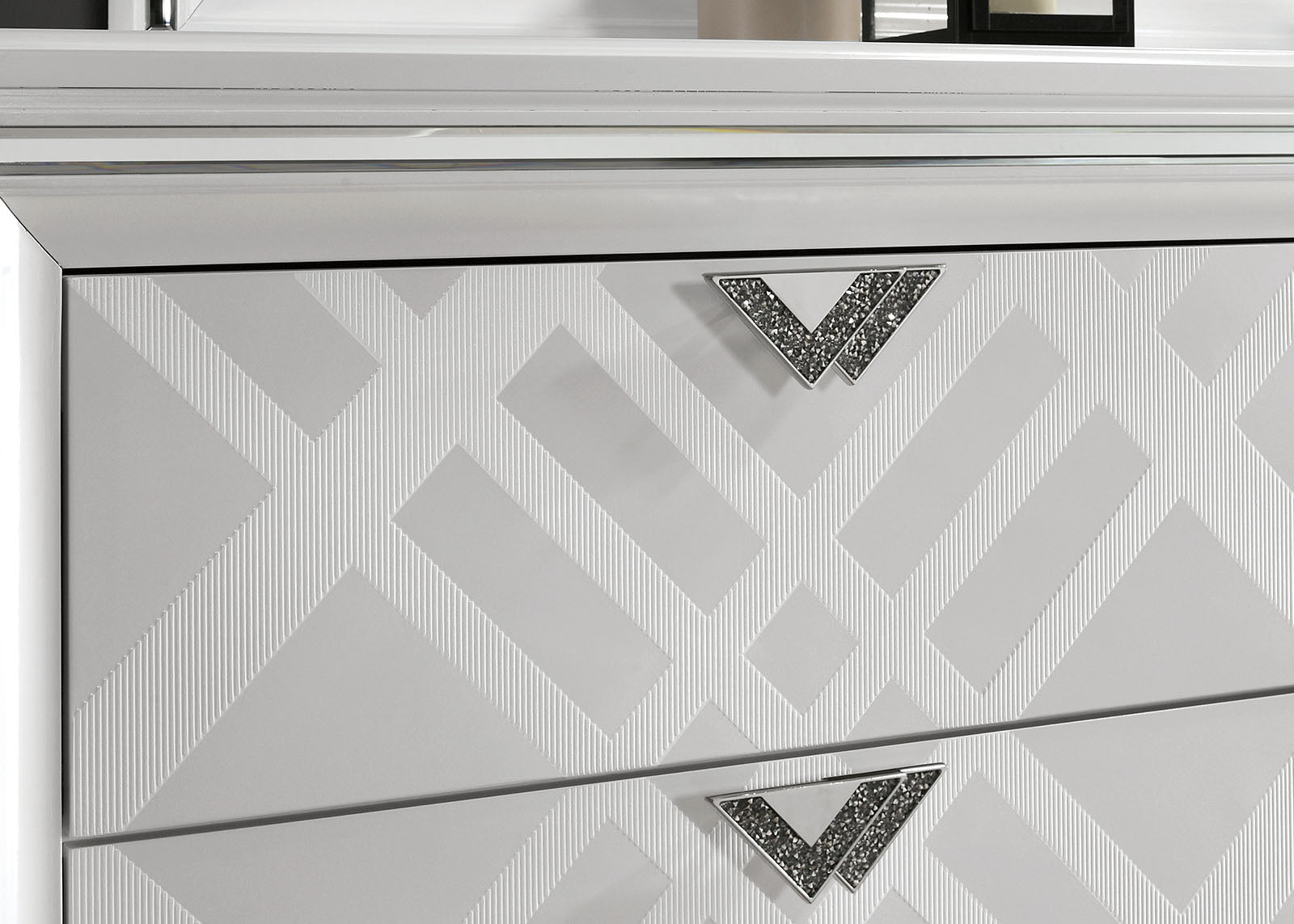 White Finish Contemporary Style 1pc Chest Acrylic Legs Embossed Art Deco Diamond Faux Drawers Handles