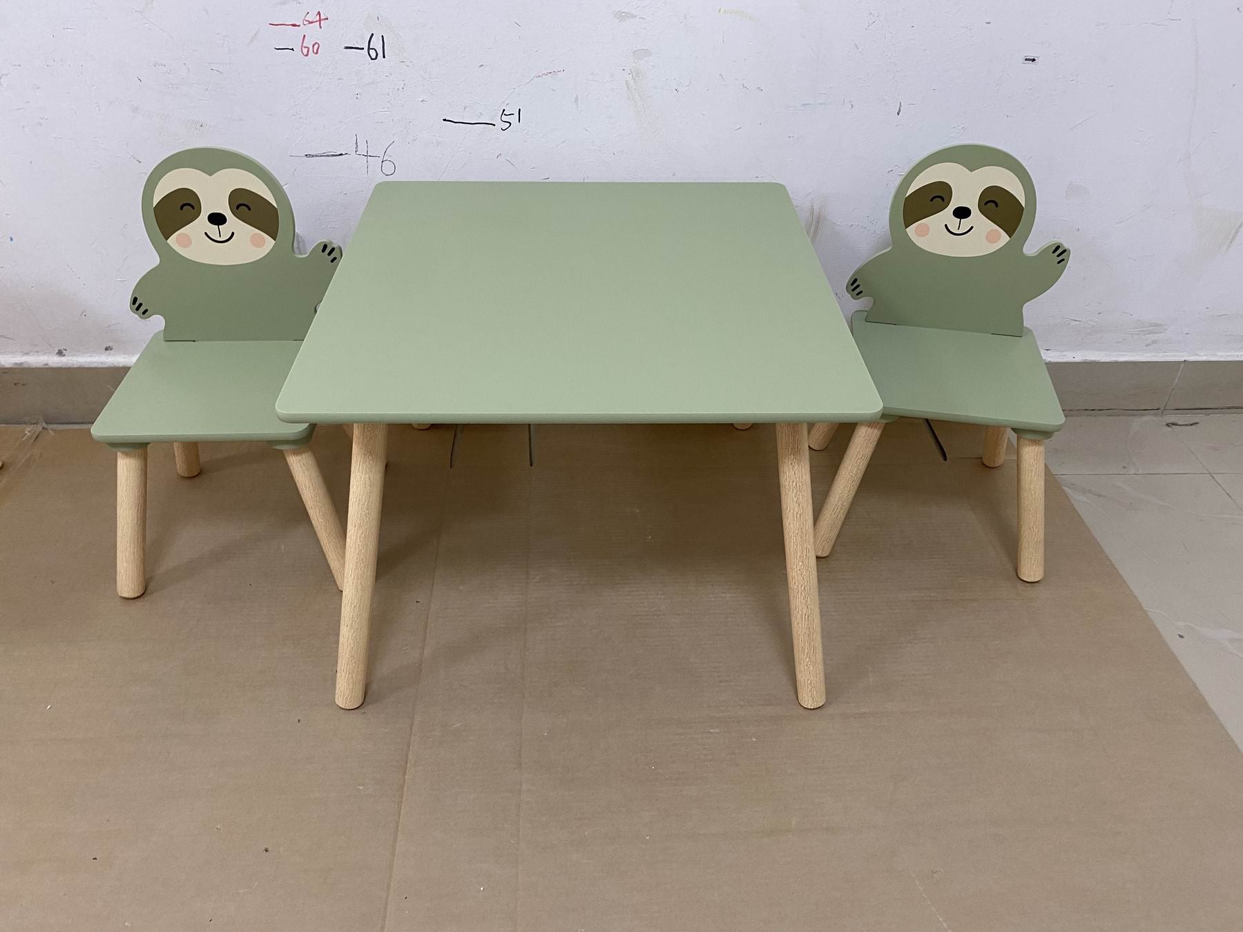 Kids Table and Chair Set with 2 Cute Sloth Chairs, Wooden Toddler Activity Table, Cute Animal Design Play & Study Set for Playroom, Bedroom, Classroom – Sage Green & Wood