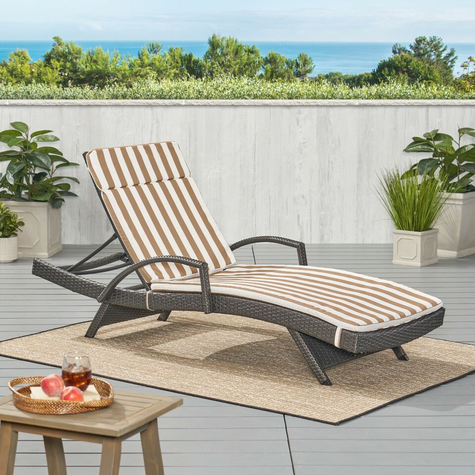52005.00CUSH-BRW (1PCS)Salem Outdoor Chaise Lounge Cushion (Without Chaise Lounge)