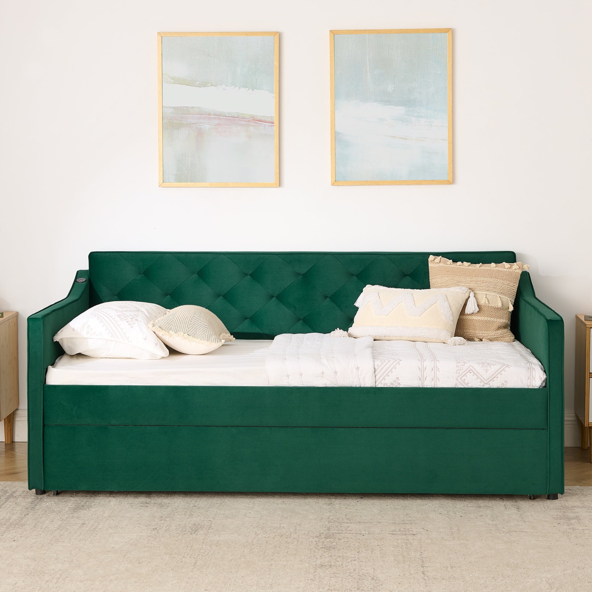 Twin Size Upholstery DayBed with Twin Size Pop-up Trundle and USB Charging Design