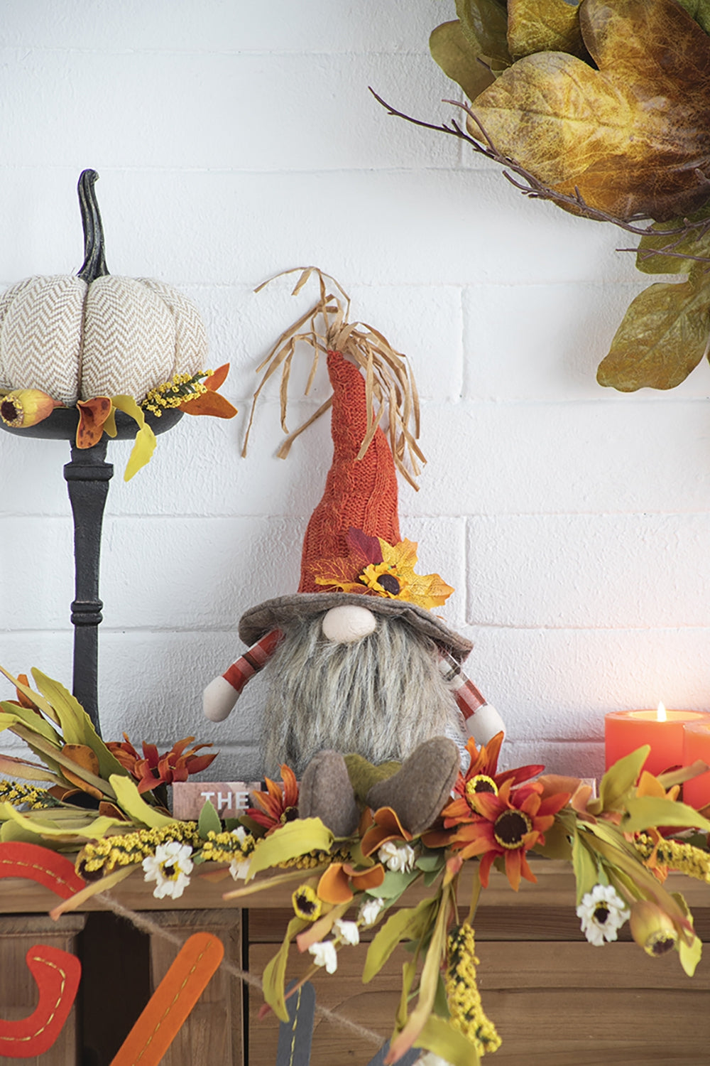 2pcs 5.5x3.5x20.5" Fabric Sitting Oranged Gnome With Maple Leaf On Hat, for Holiday Harvest Festival Fall Festival & Thanksgiving Table Decorations
