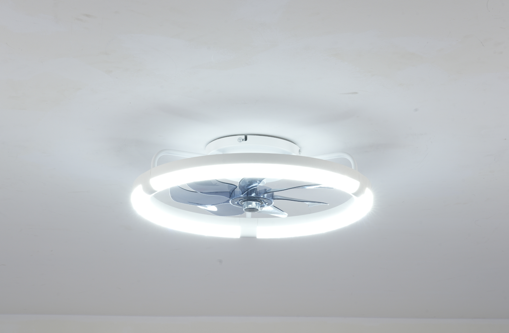 20" Ceiling Fans with Kit ,LED Light Source and Remote Control, 3000-6500K Dimmable Modern Flush Mount LED Fan Light, 6 Speeds, Quiet DC Motor For Living room, Bedroom,Kitchen----Matte White+WOOD