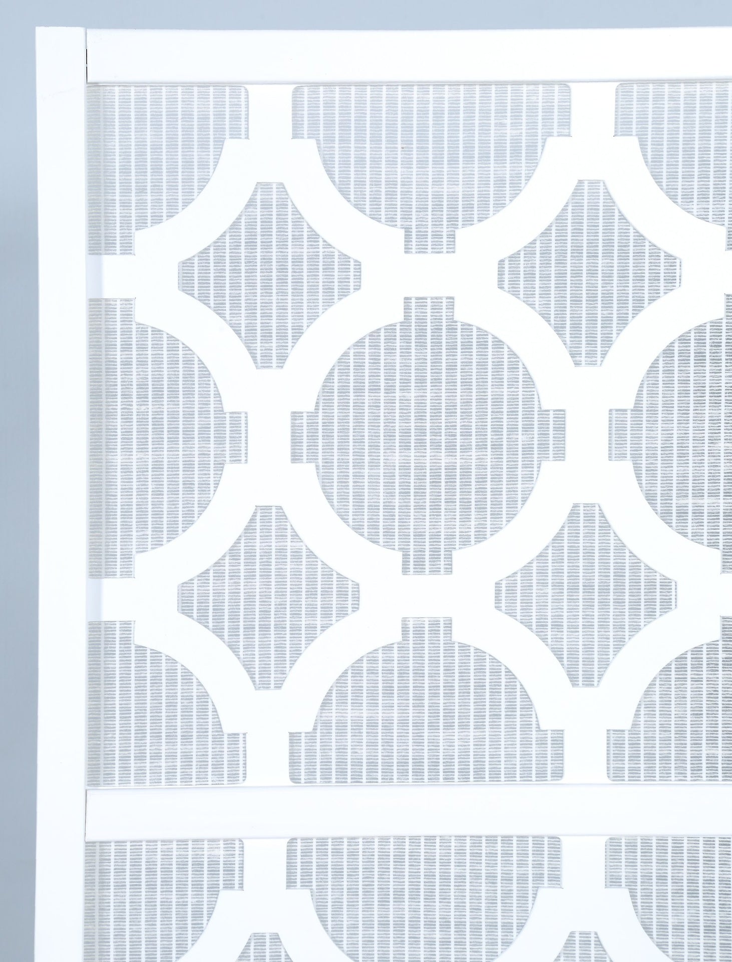 Quarterfoil infused Diamond Design 4-Panel Room Divider, White