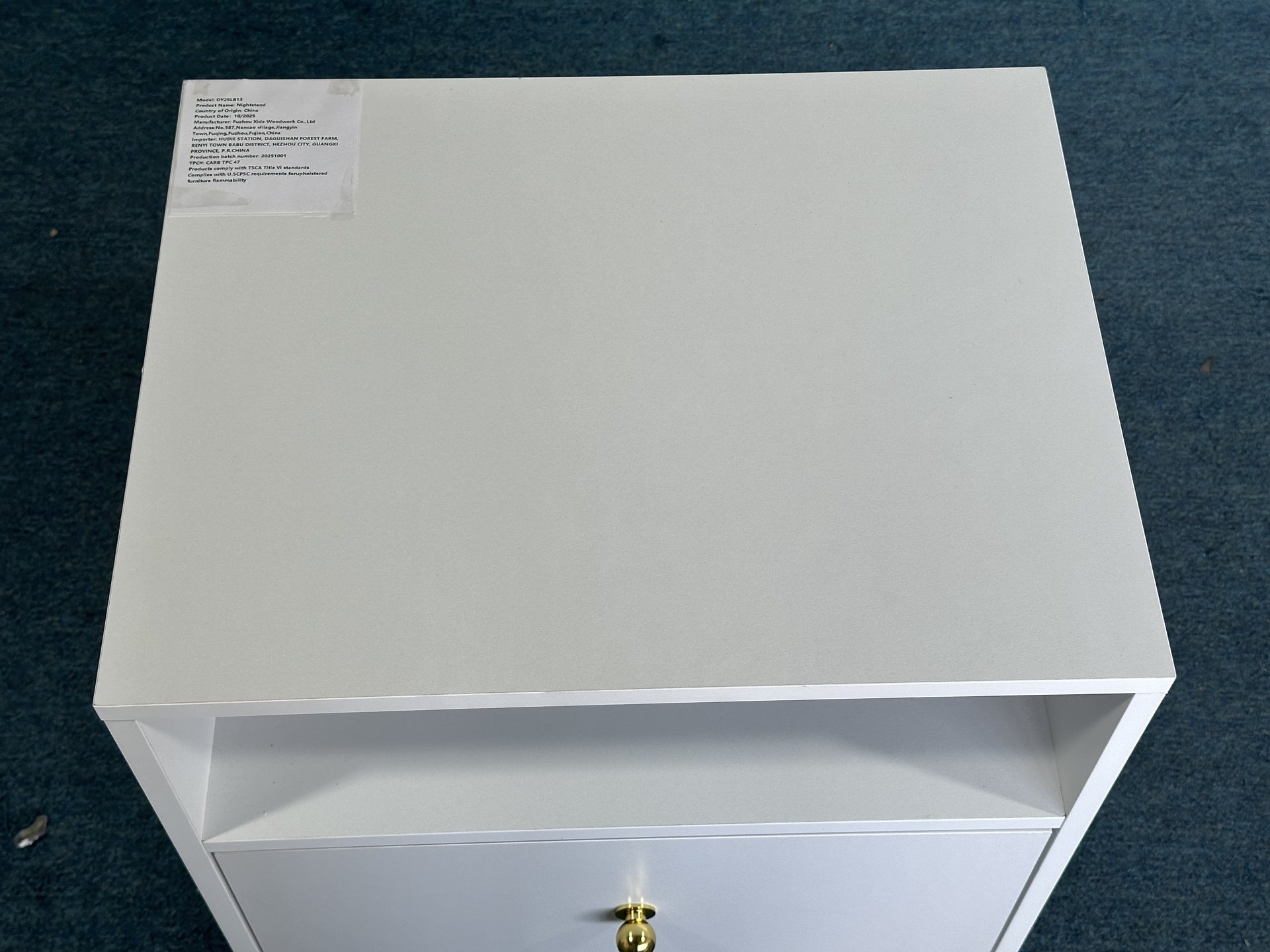 Modern White Nightstand with Drawer and Open Shelf, Bedside Table with Gold Knob, Solid Wood Legs, Small End Table for Bedroom, Living Room