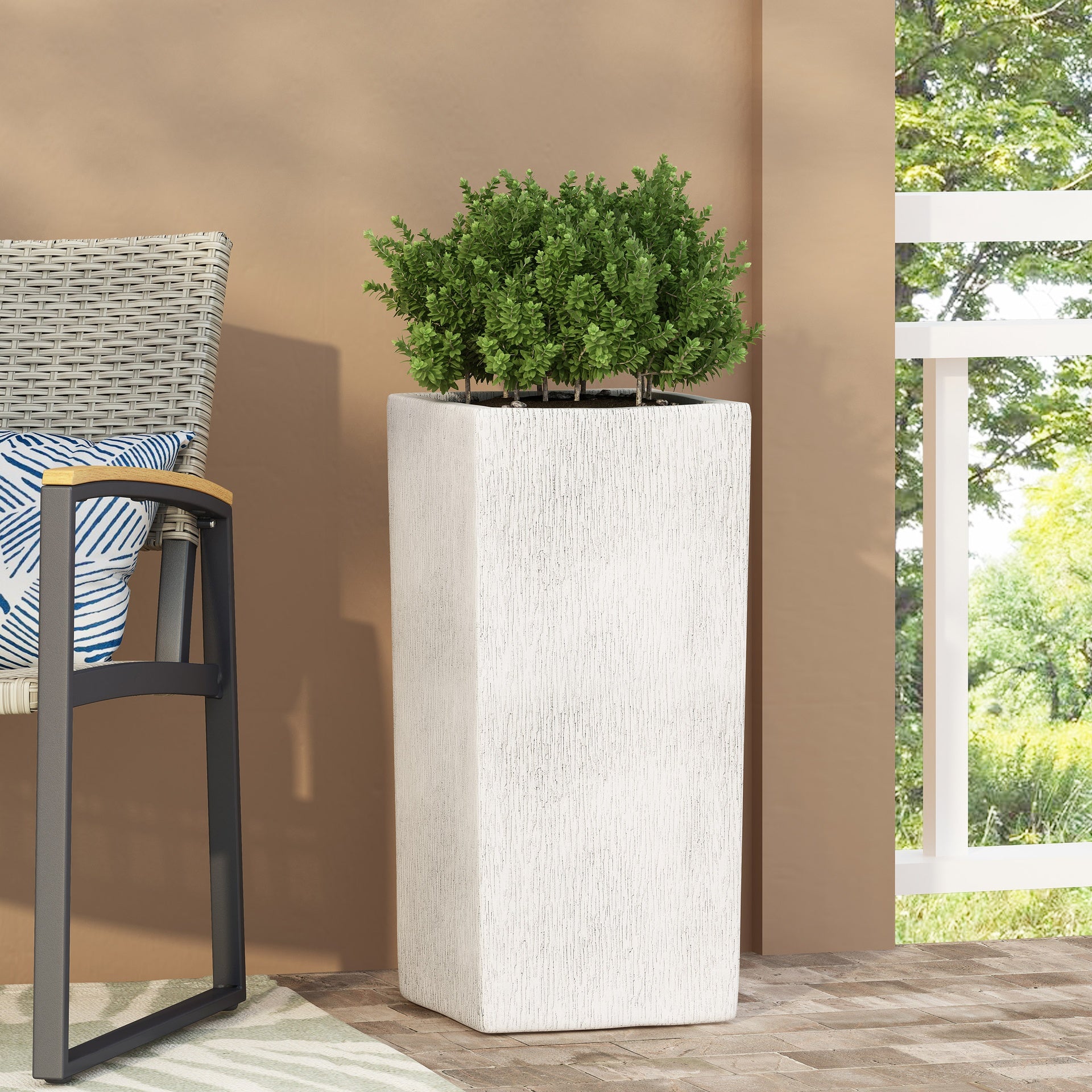 MGO PLANTER