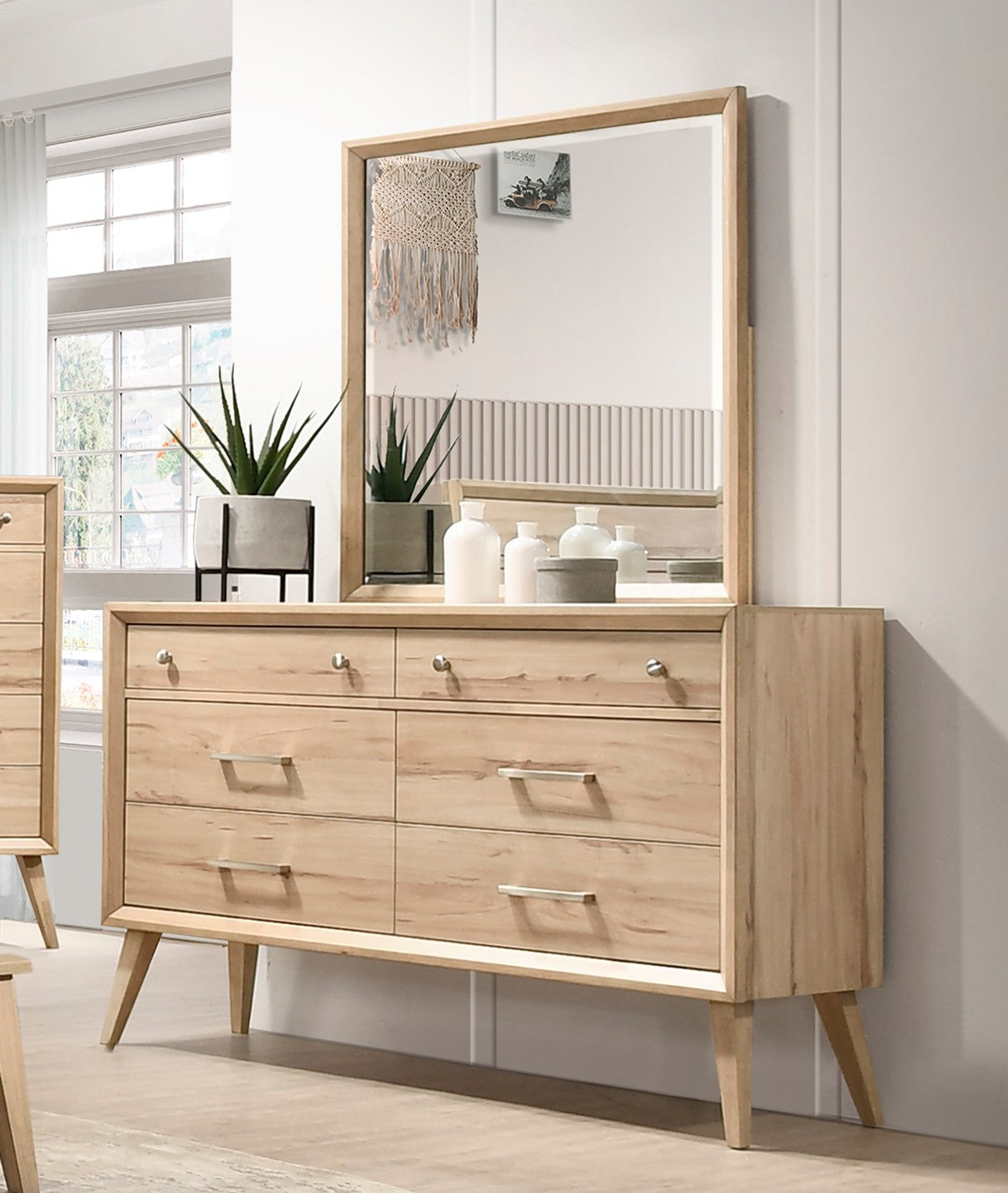 Classic Style Dresser of 6x Drawers Natural Oak Finish Wooden Bedroom Furniture 1pc, Mid-Century Modern Design