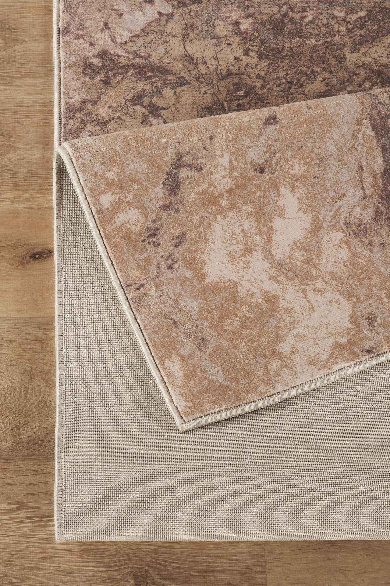 Artistic GC_TRE8013 Gold 5 ft. 3 in. x 7 ft. 3 in. Area Rug