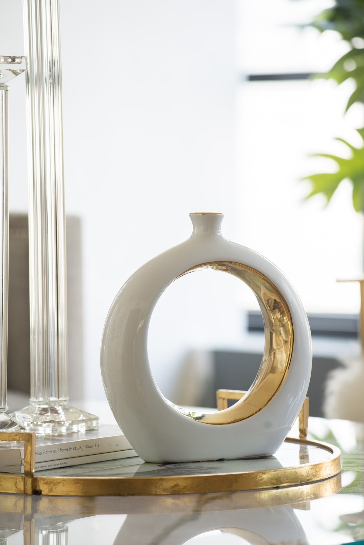 11x3.1x12" Round Vase,White/Gold