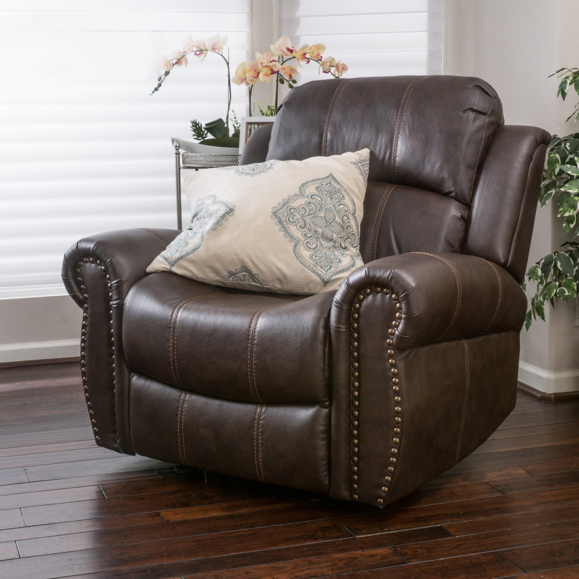 GLIDING RECLINER