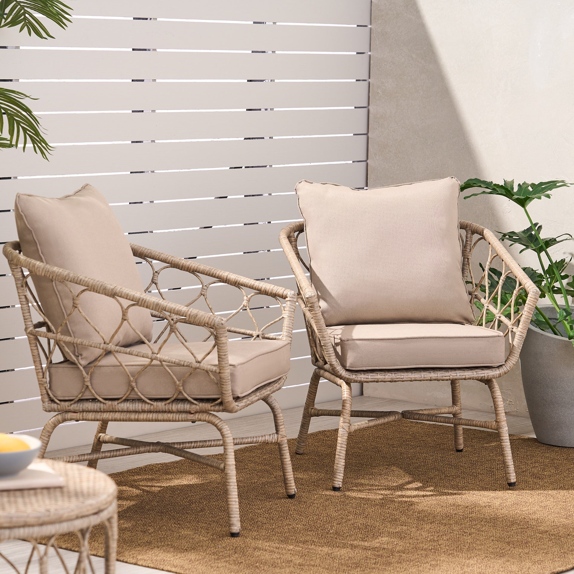 BRUCE CLUB CHAIR