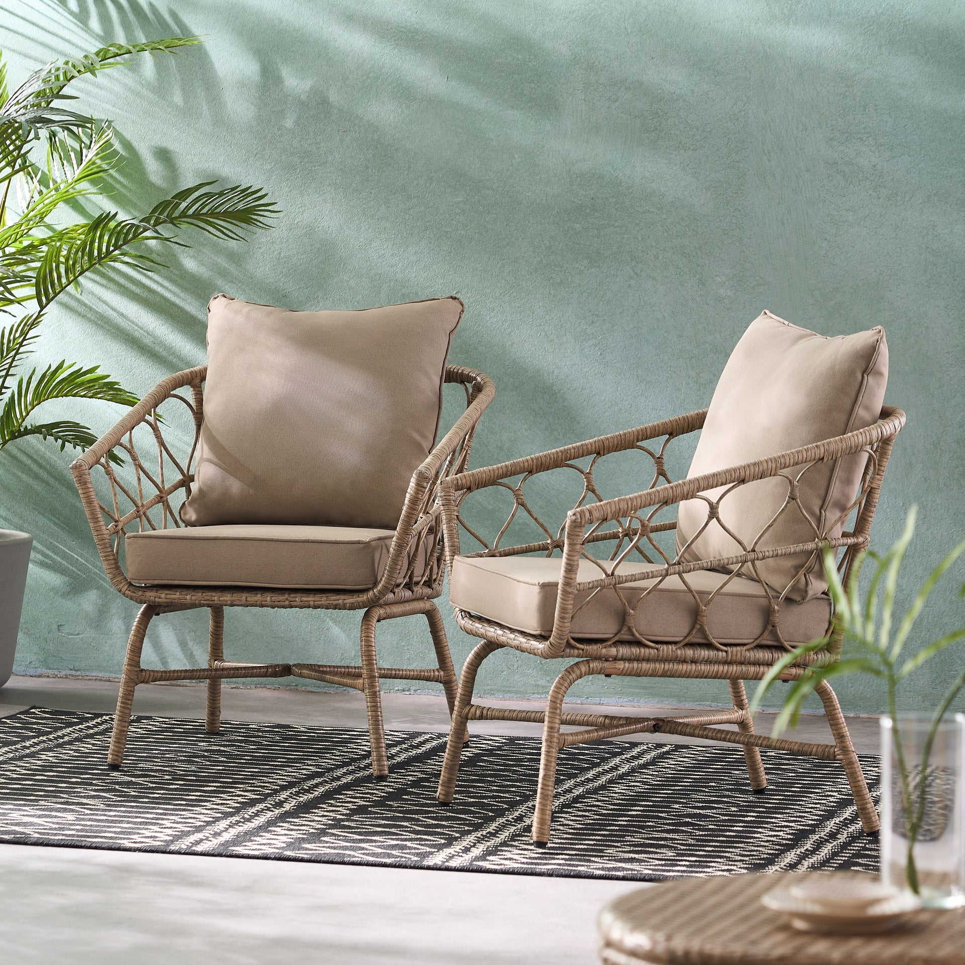 BRUCE CLUB CHAIR