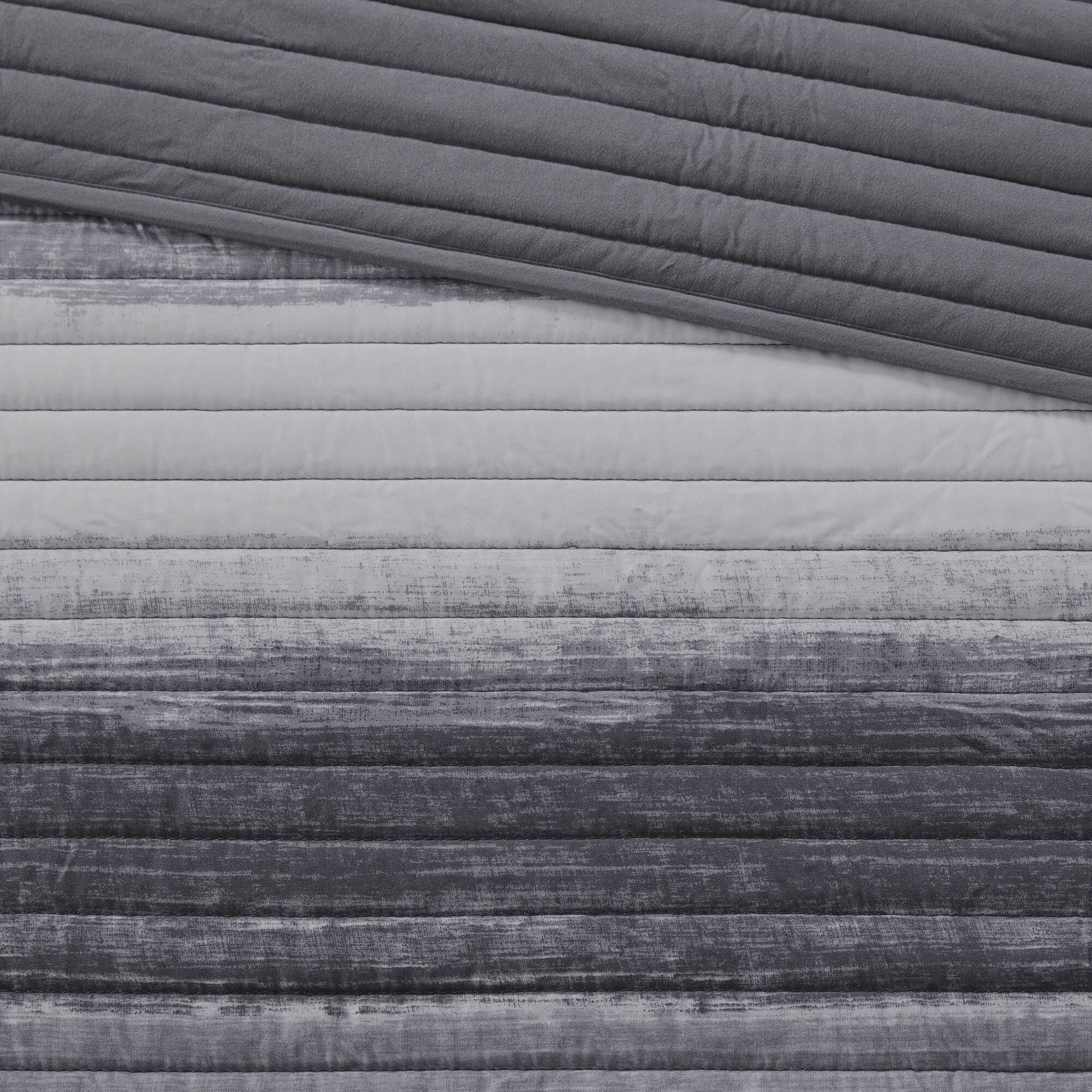8-Piece Cal King 8 Piece Quilt Set with Cotton Bed Sheets,Black