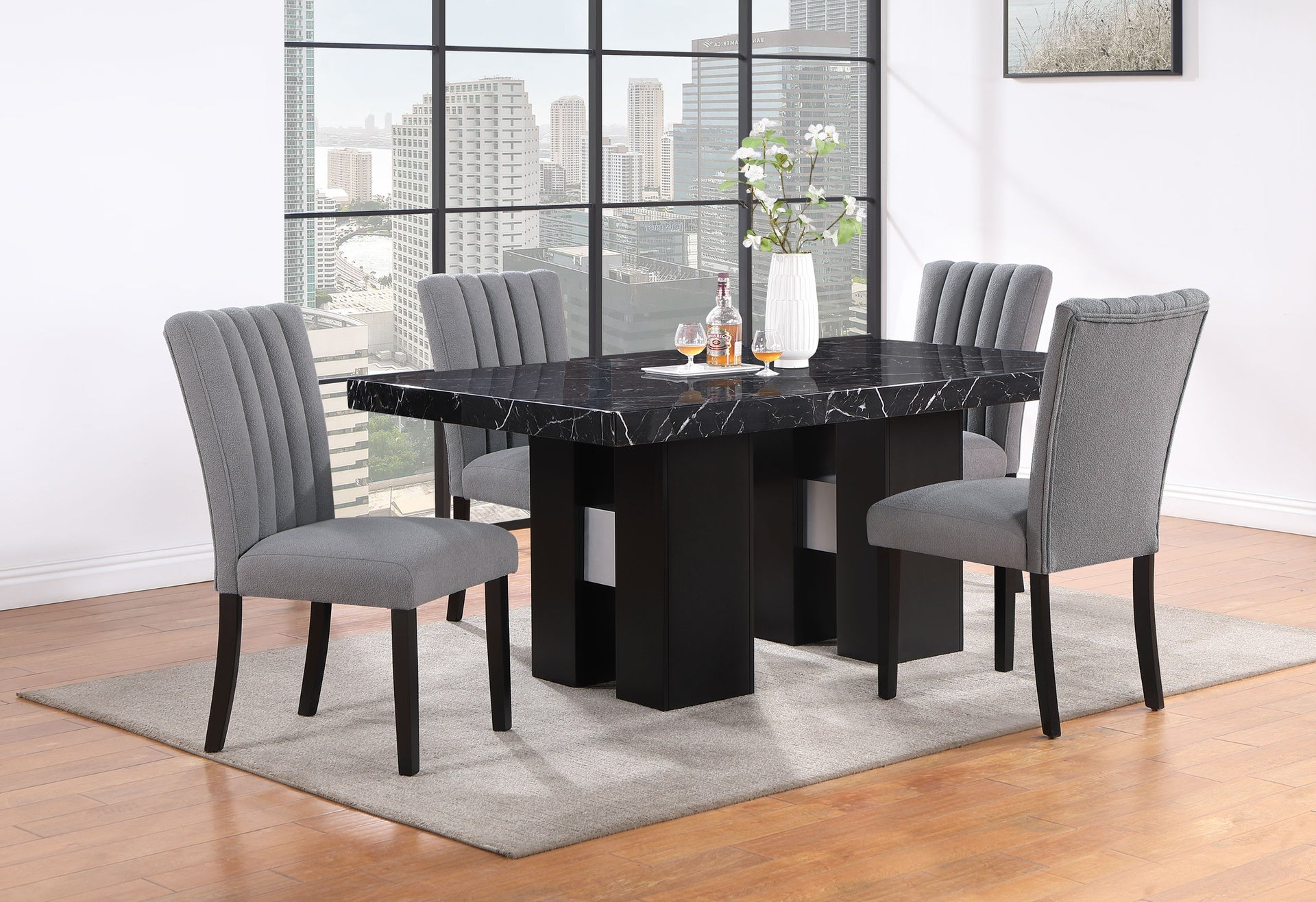 JHOANNA DINING TABLE