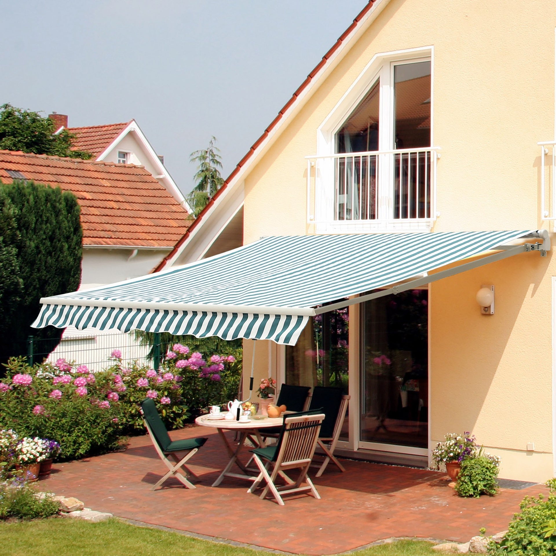Outsunny 12' x 10' Retractable Awning Patio Awnings Sun Shade Shelter with Manual Crank Handle, 280g/m² UV & Water-Resistant Fabric and Aluminum Frame for Deck, Balcony, Yard, Green and White