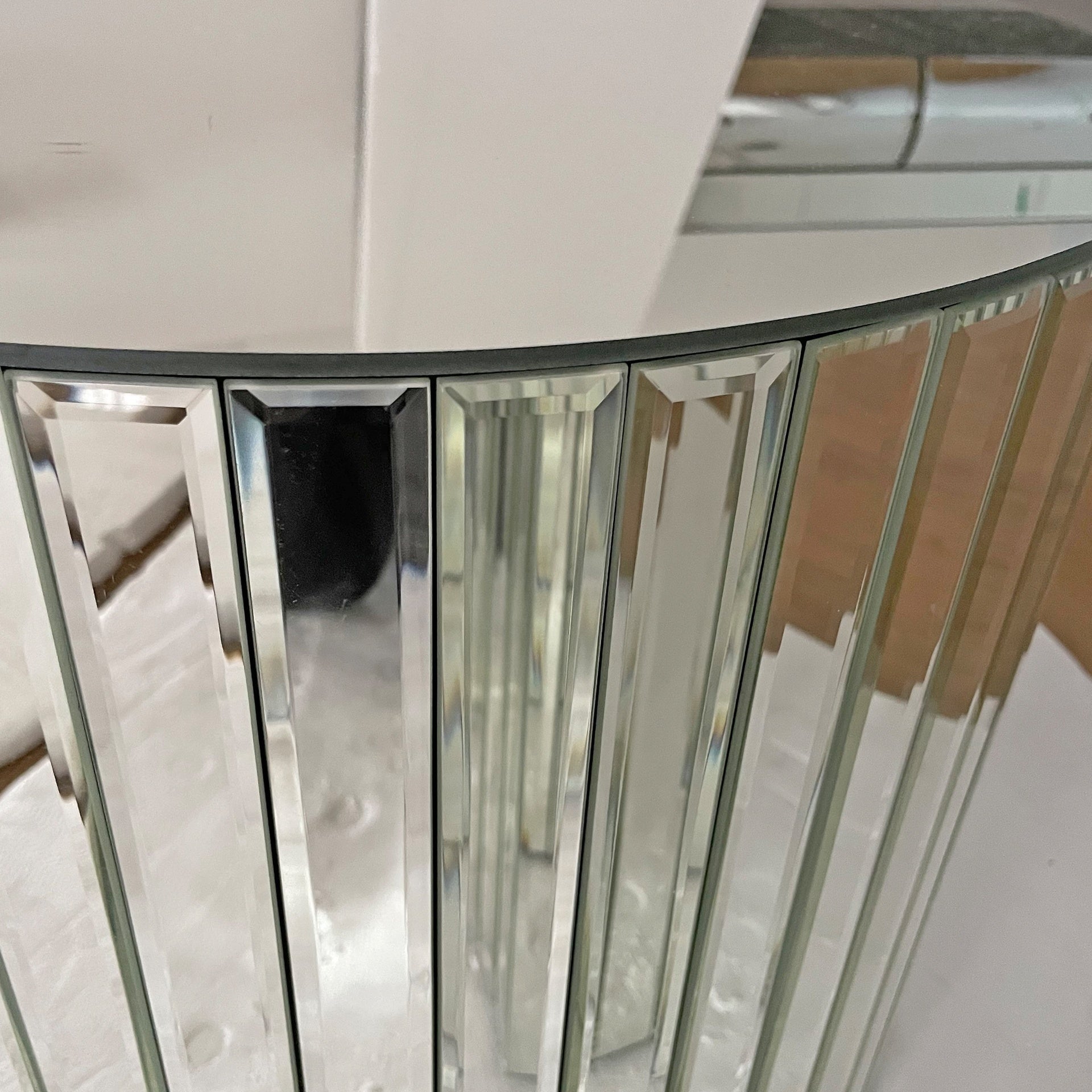 Luxury mirror coffee table - silver modern living room furniture Small coffee table suitable for modern home furniture sofa decoration