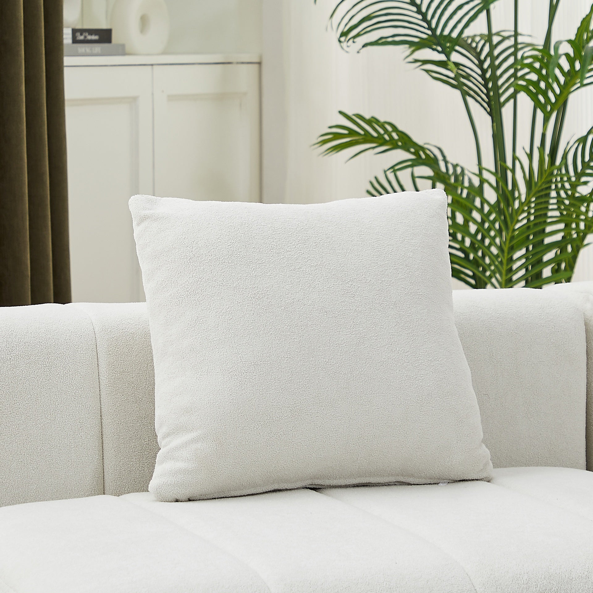 Chenille sectional sofa with 2 pillows,Symmetrical Modular Sofa Sectional for bedroom, living room, office for leisure or nap, reading room, and lobby