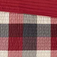 6 Piece Printed Herringbone Quilt Set with Throw Pillows Red Full/Queen