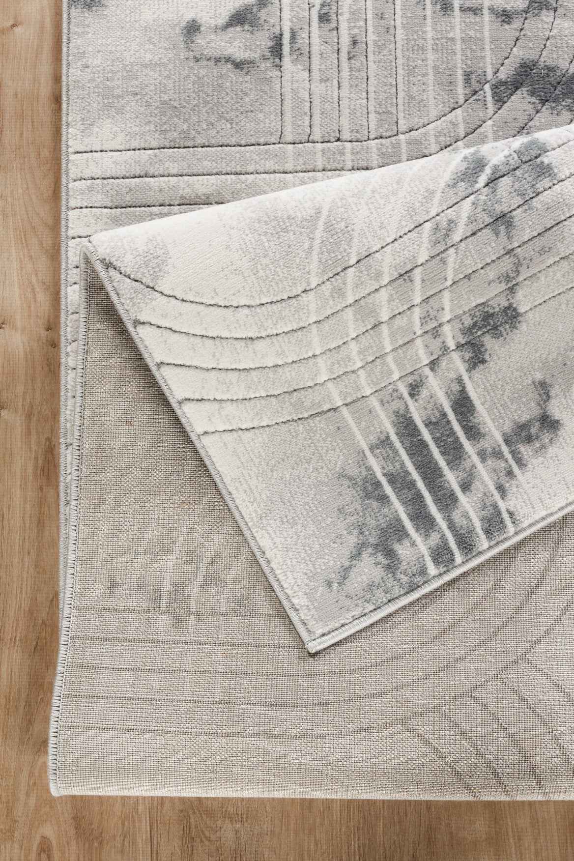 Geometrix GC_DIM1003 Gray 5 ft. 3 in. x 7 ft. 3 in. Area Rug