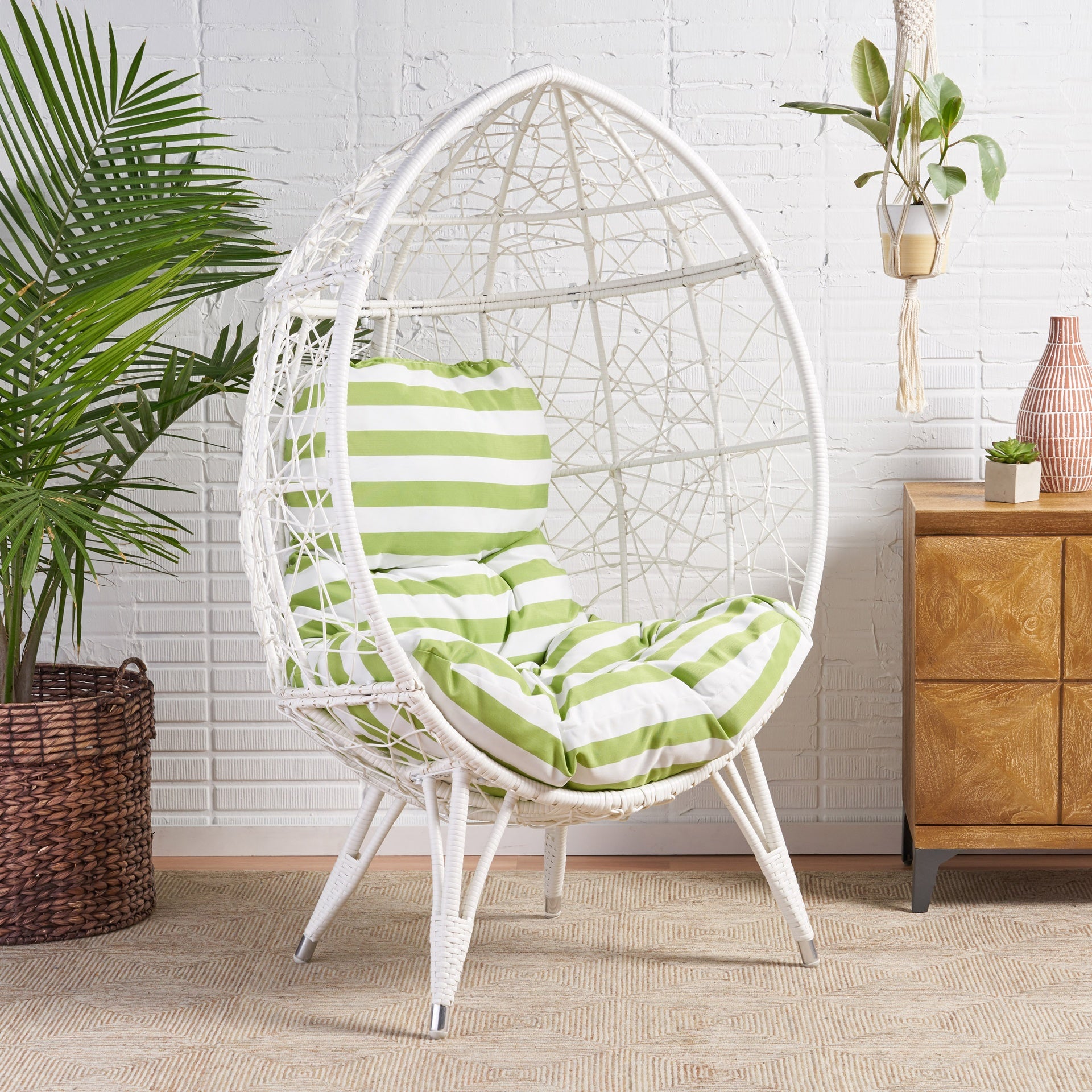GIANNI TEARDROP CHAIR
