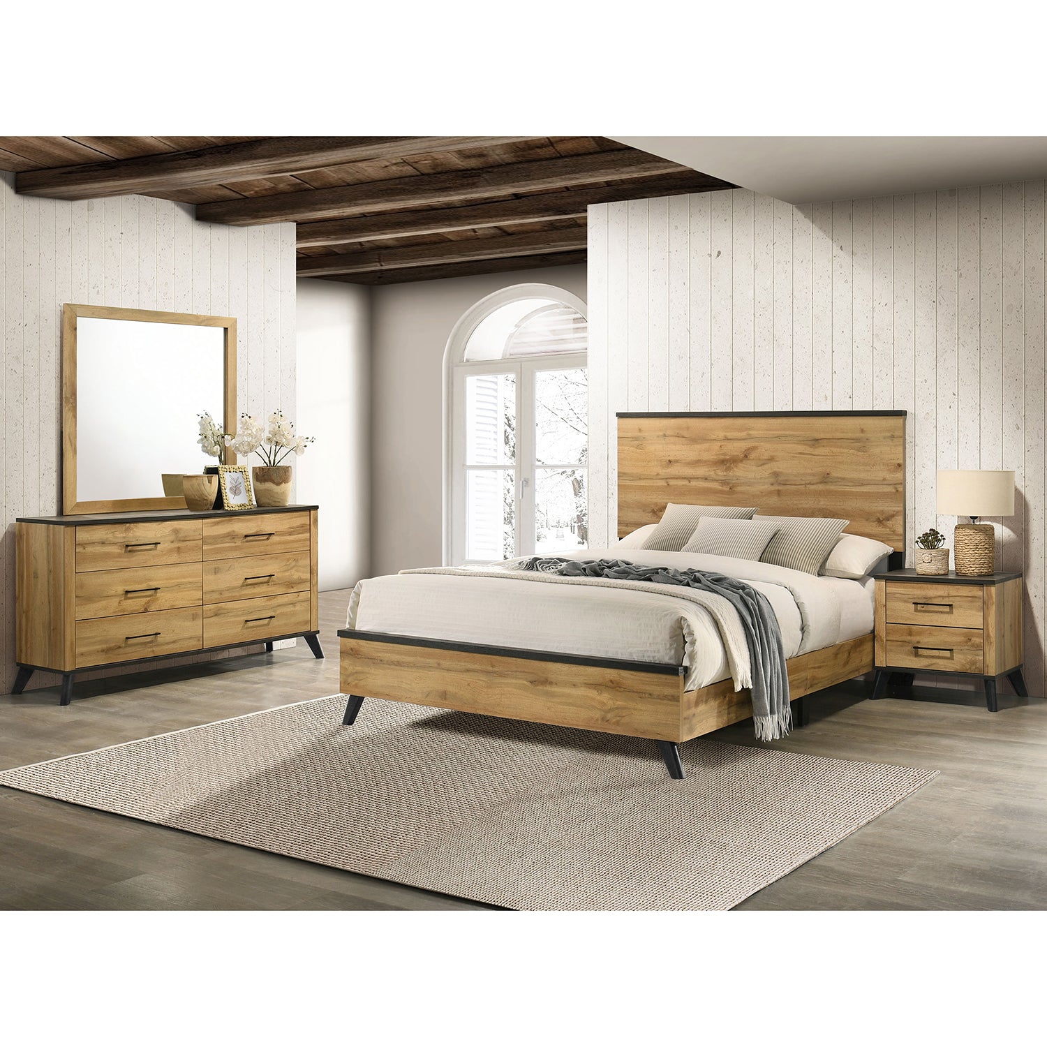 Georgina Natural Pine 4-piece Queen Bedroom Set