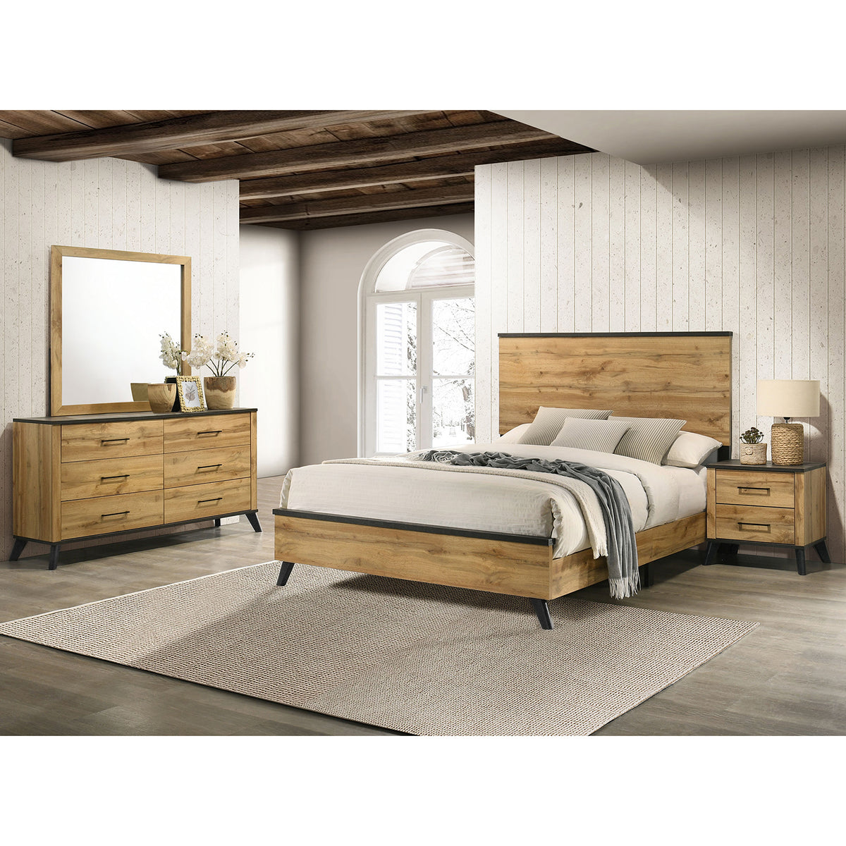 Georgina Natural Pine 4-piece Queen Bedroom Set