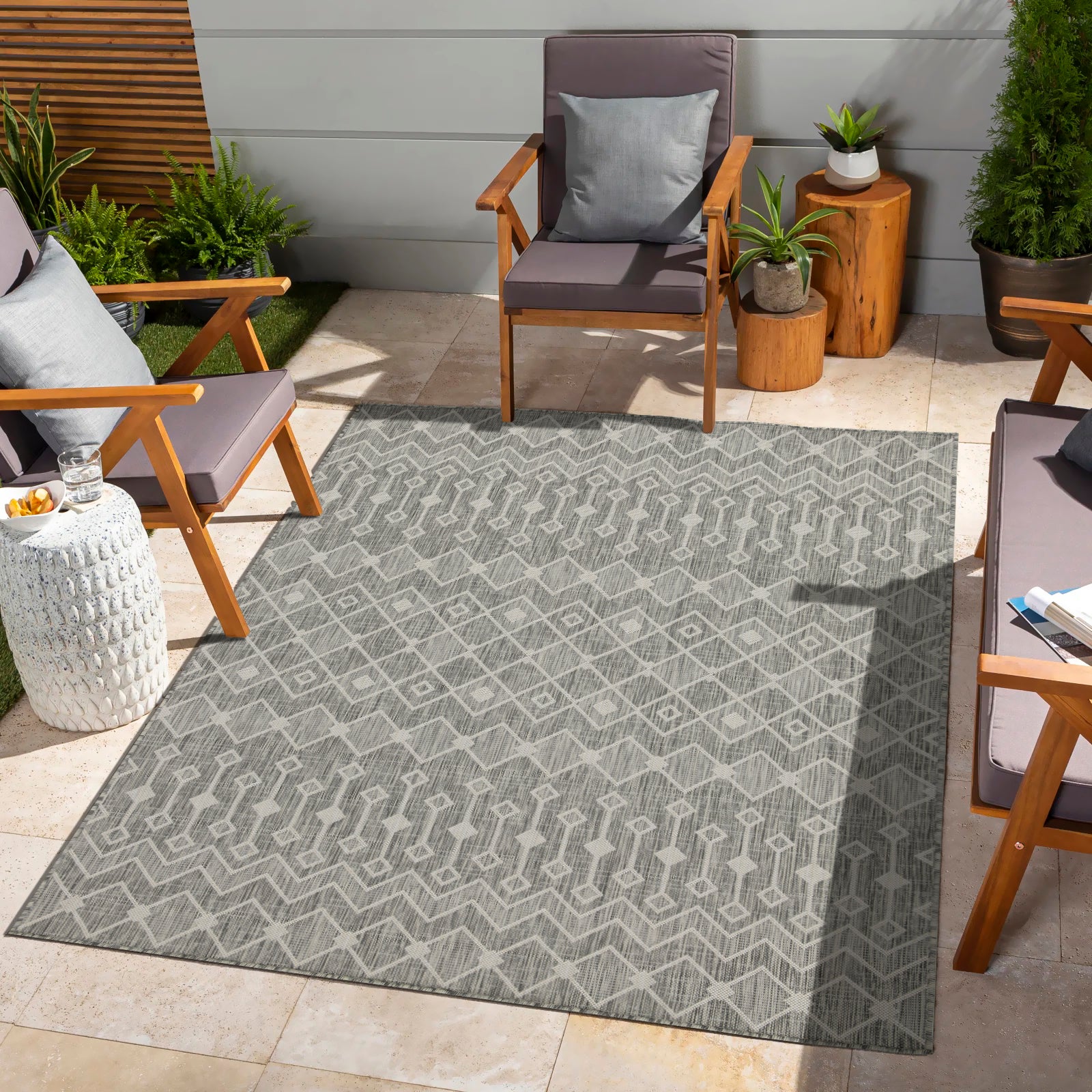 Sunshine GC_HAR2021 Silver 2 ft. 7 in. x 7 ft. 3 in. Indoor/Outdoor Area Rug