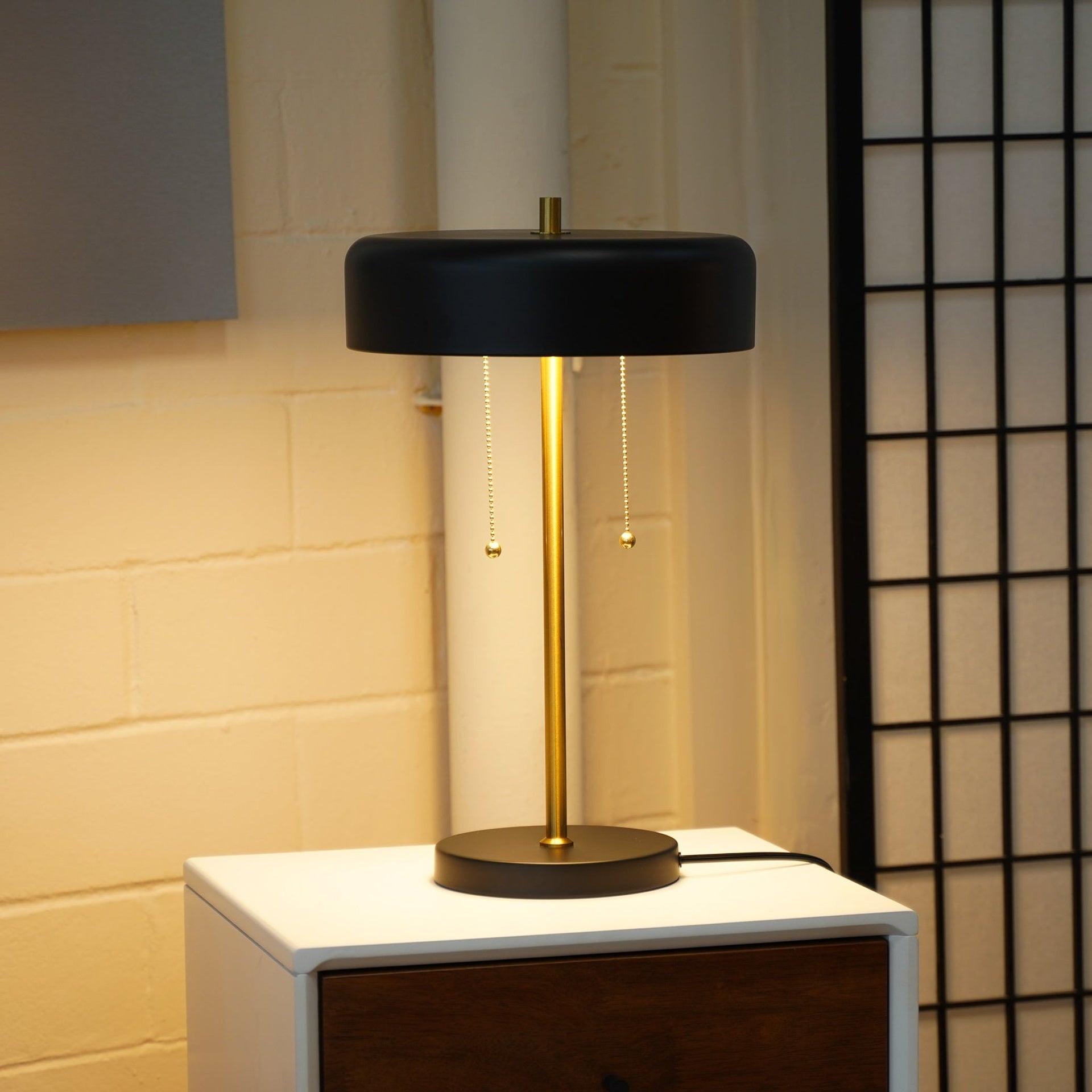 Bedroom Table Lamp Nordic Home Creative Romantic Warm Study Room Desk Bedside Lamp, Obni Table Lamp with Black outer and White inner 110~120V