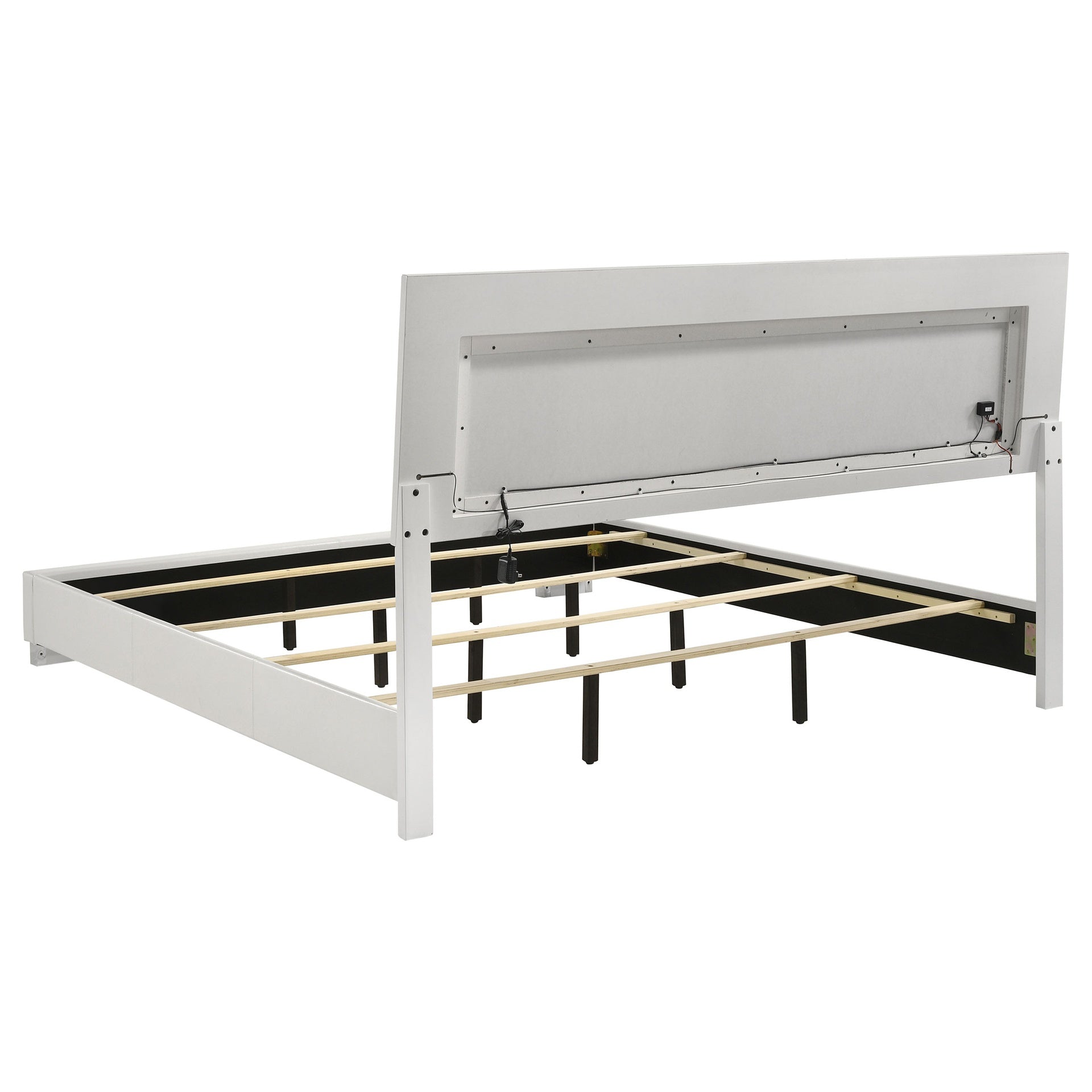 Dulcey White High Gloss 4-piece Eastern King Bedroom Set