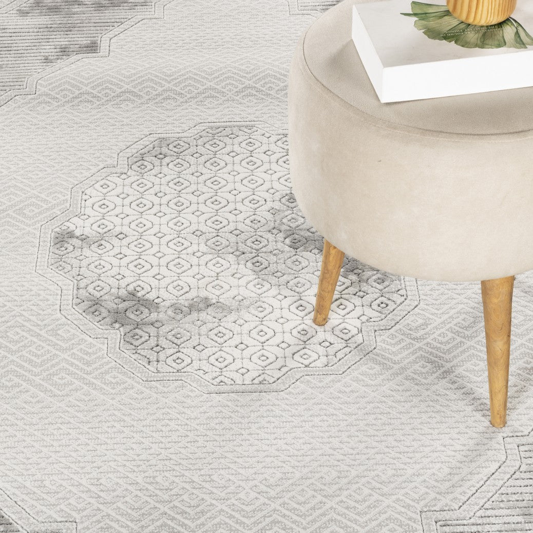 Geometrix GC_DIM1004 Gray 5 ft. 3 in. x 7 ft. 3 in. Area Rug