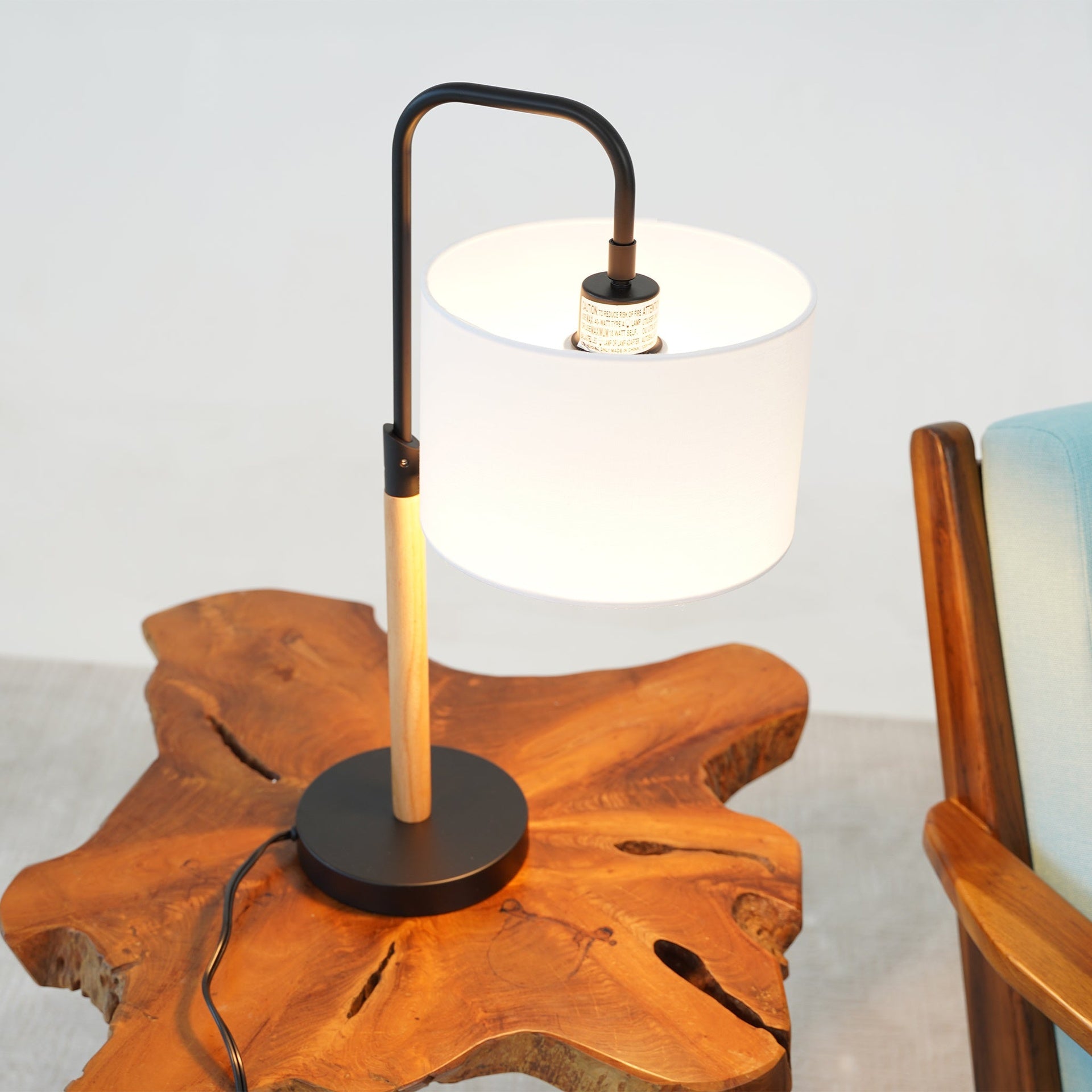 New Design Small Modern Stylish Desk Lamp In Stock In The United States,Easy To Install for Bedside Table Lamp, Night Light, Study Lamp, Arcus Paniz Simple Table Lamp with Cylinder Shade 110V