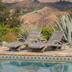 CRETE WICKER CHAISE LOUNGE