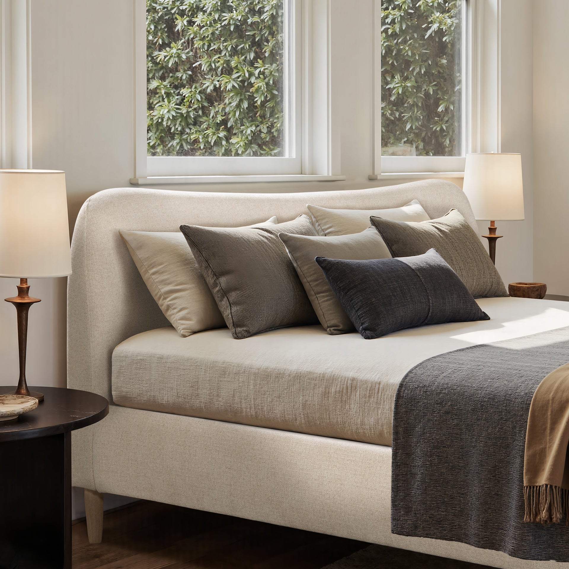 Roman Curved Headboard Upholstered Platform Bed, King, Oatmeal Light Beige Chenille