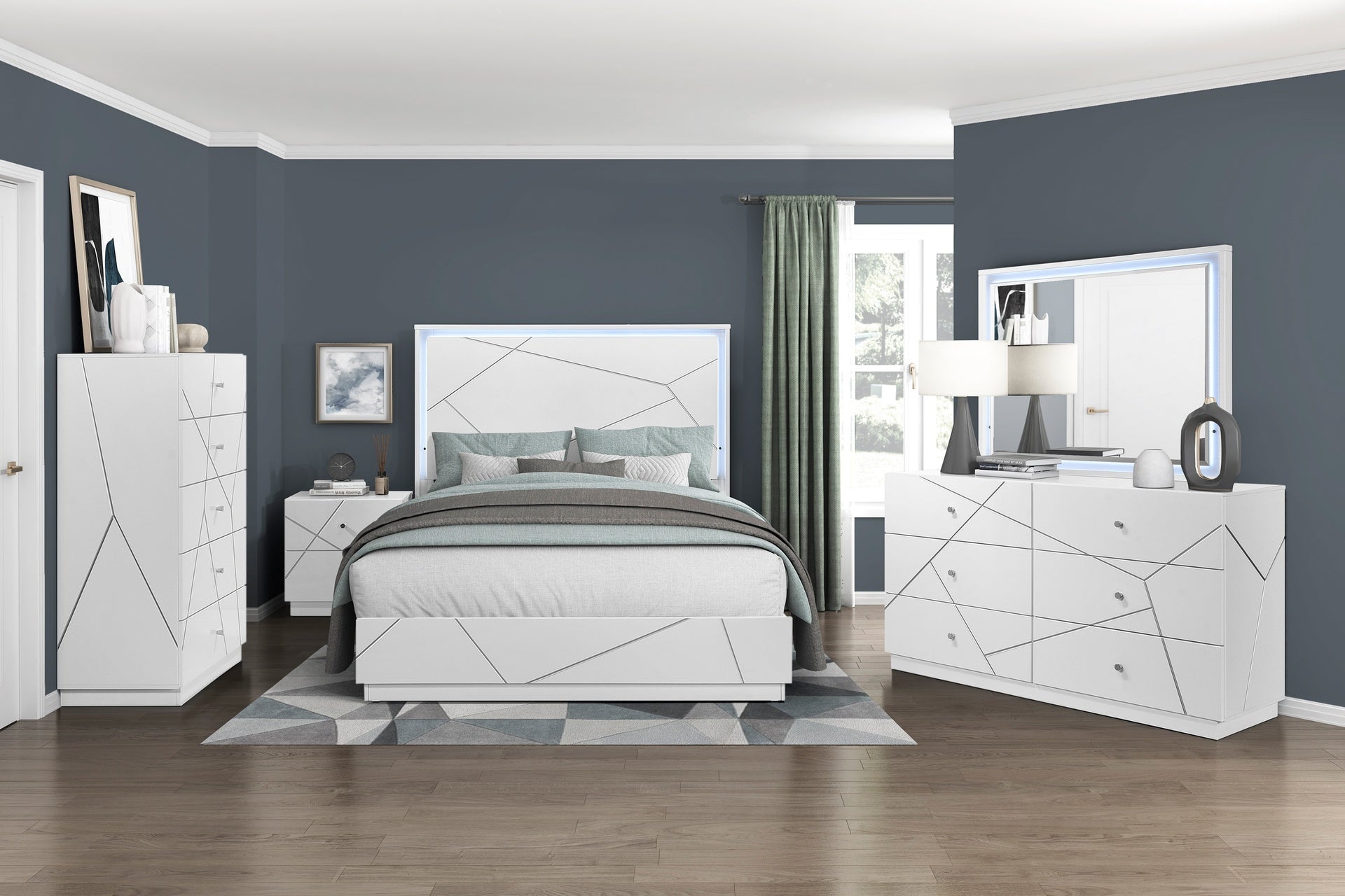Glamorous White Finish 5-Drawers Storage Chest Bedroom Furniture 1pc Geometric Design Accents