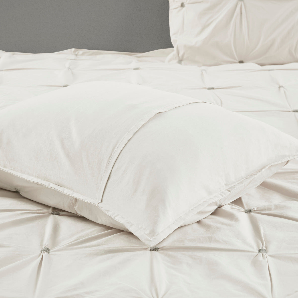 3 Piece Elastic Embroidered Cotton Comforter Set White King/Cal King