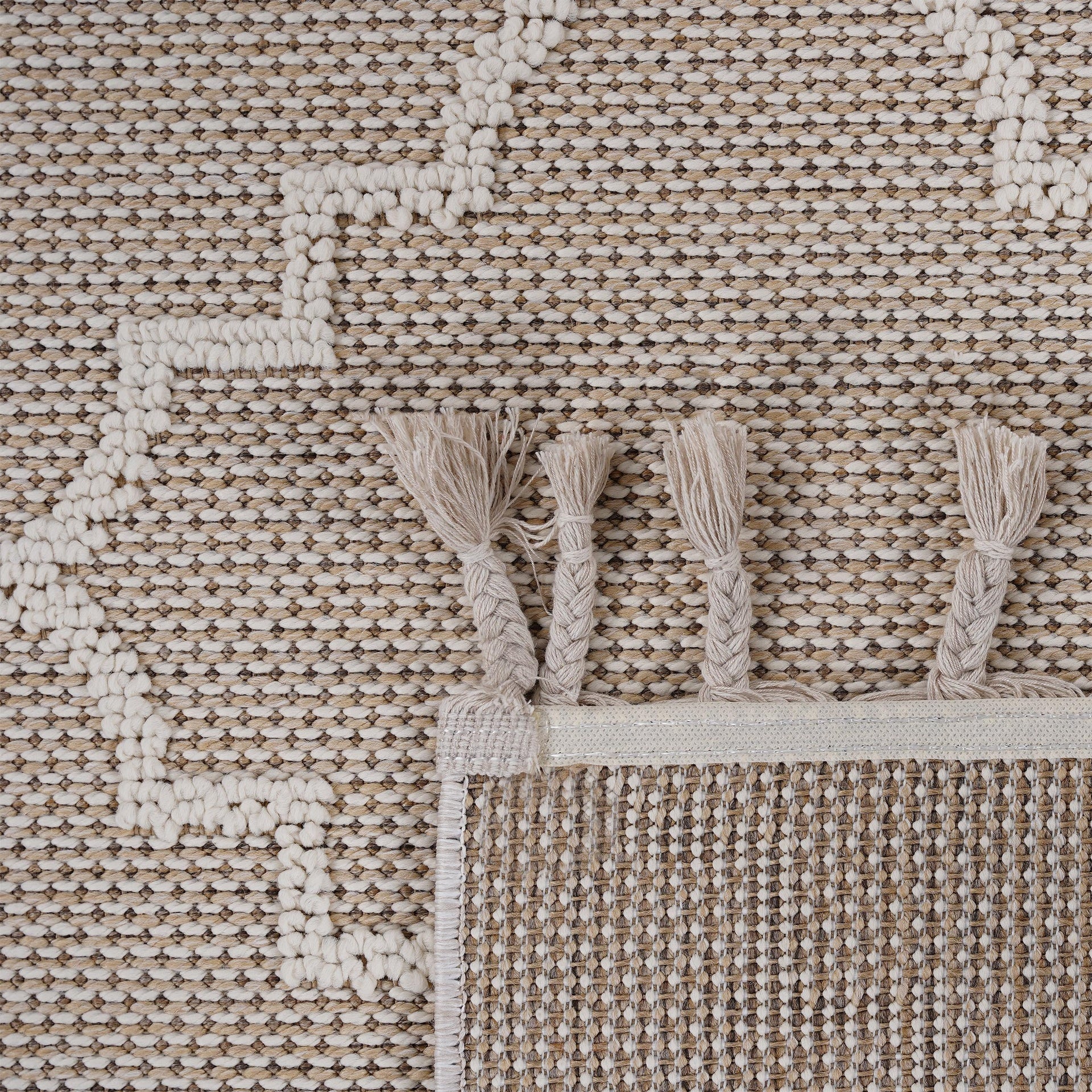 Guros Collection 5X7 Ivory / Trellis Indoor / Outdoor Area Rug