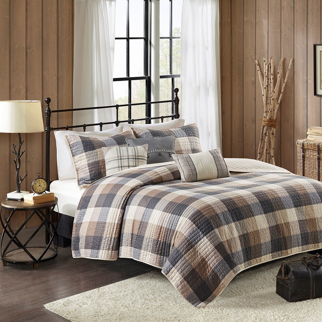 6 Piece Printed Herringbone Quilt Set with Throw Pillows Neutral Full/Queen