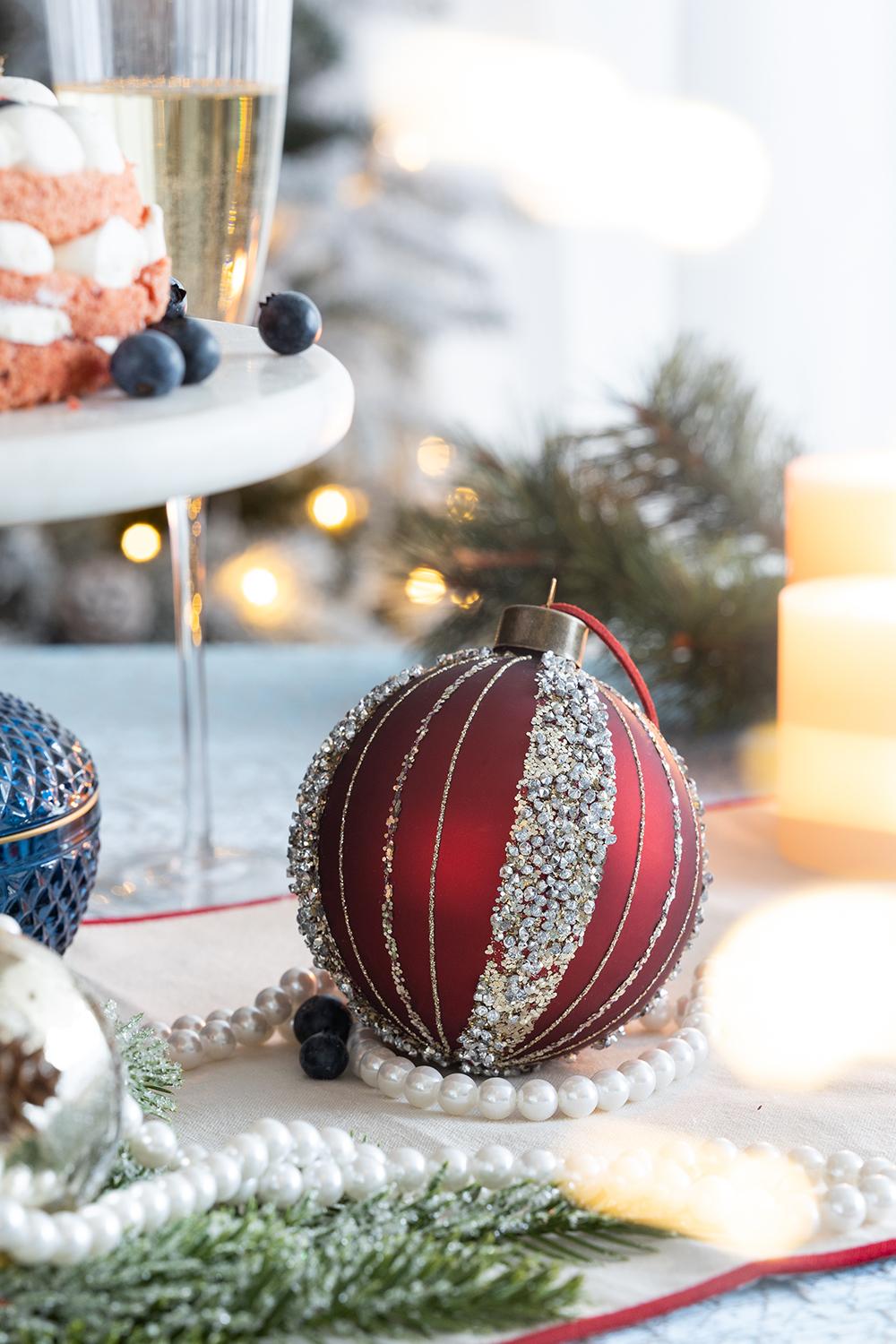D3.9" Christmas Ball Ornaments, Glass Decorative Hanging Ball Christmas Tree Ornaments for Holiday Party Decorations, Set of 6