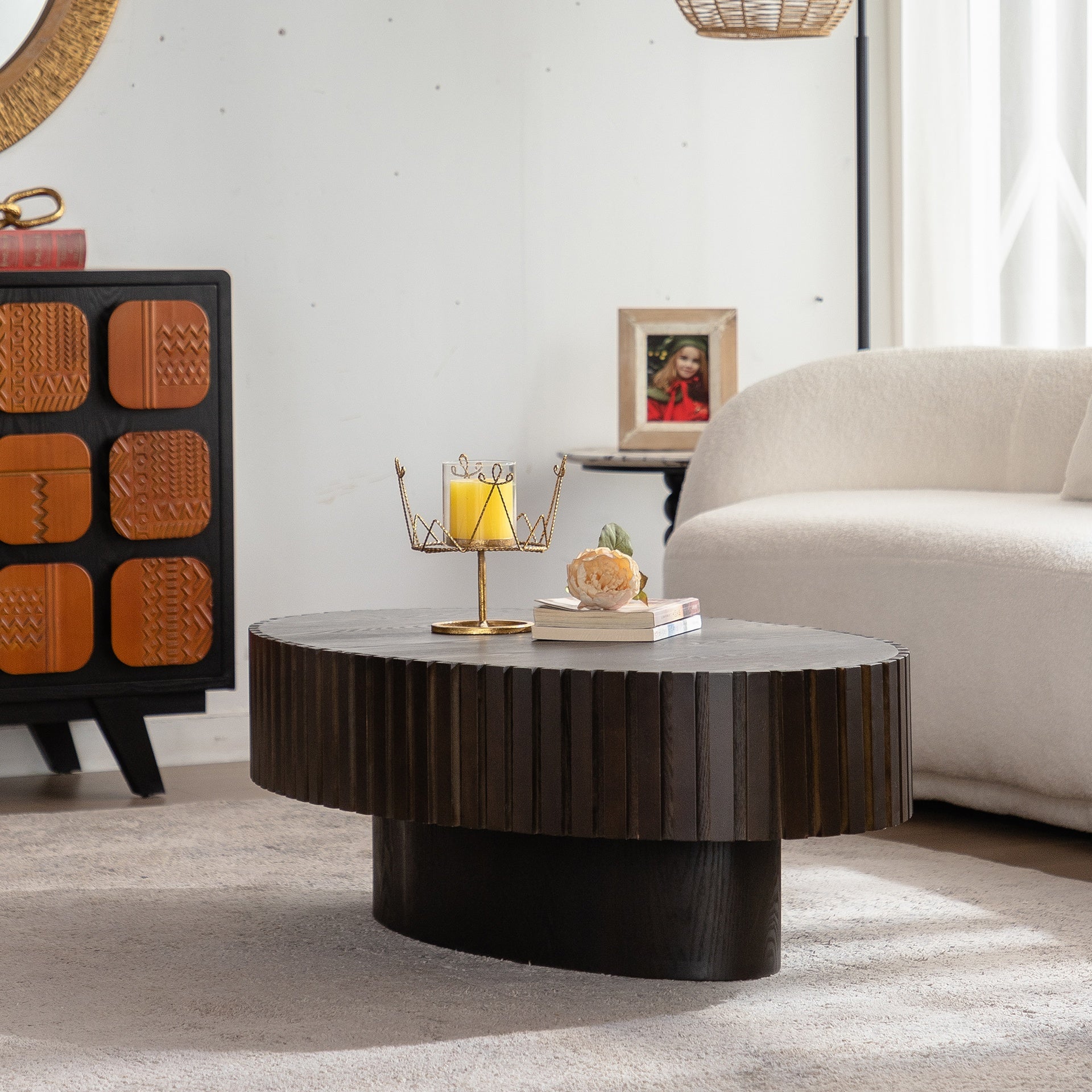 Oval Coffee Table Handcrafted Relief Sturdy Pedestal Wooden Olive-Shaped Tea Table for Living Room